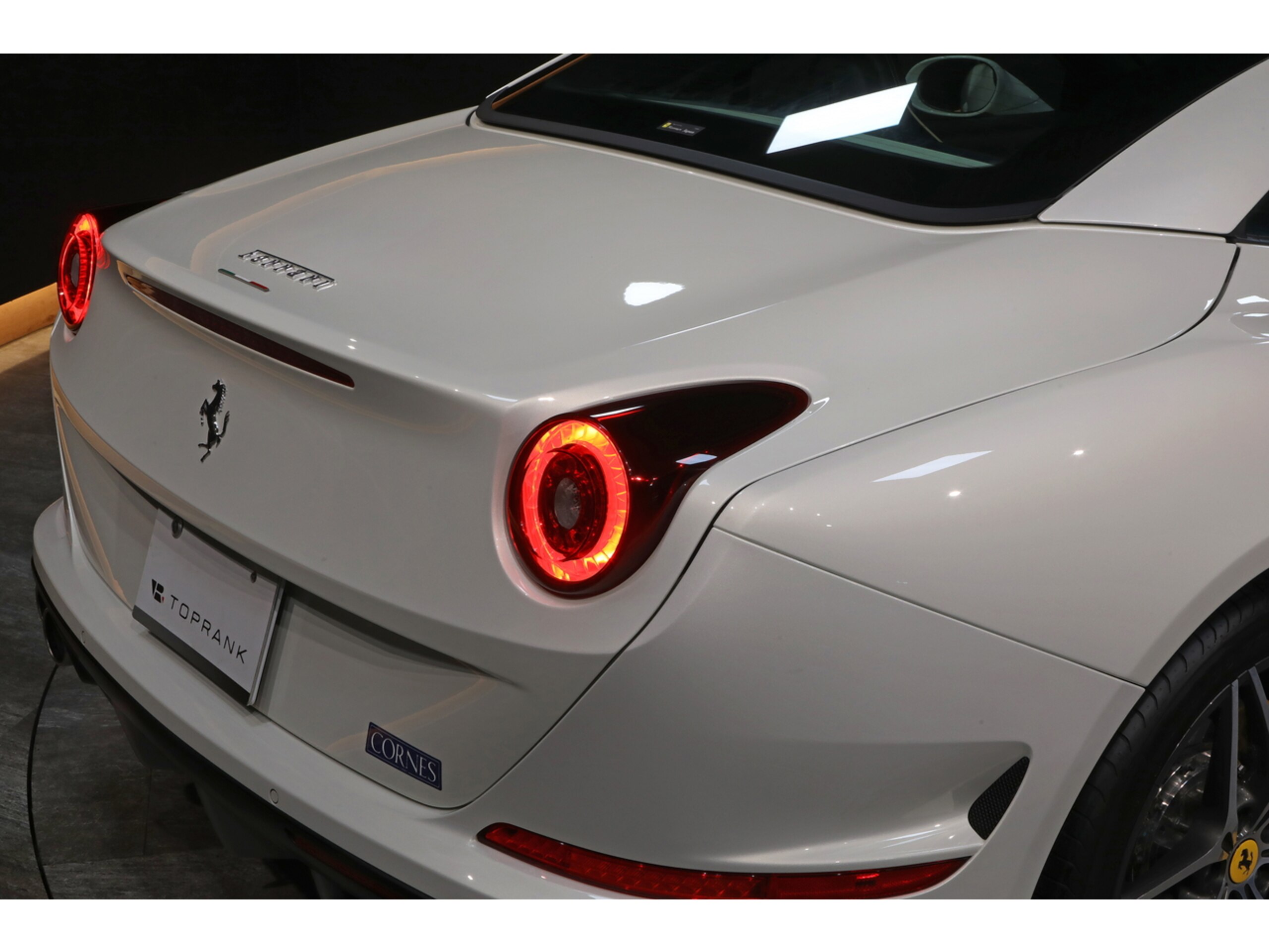 2015 Ferrari California T — Photo 38 / 59