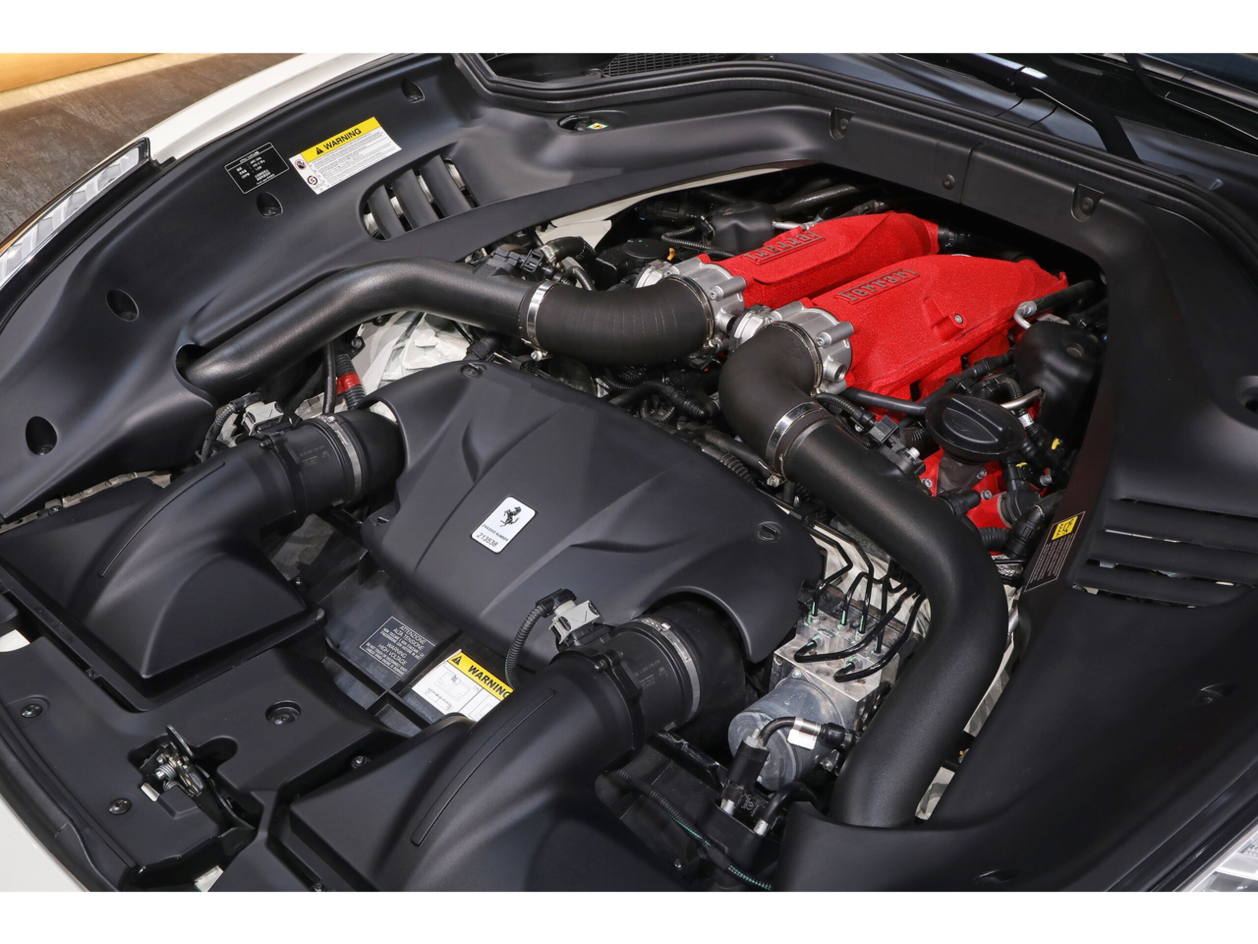 2015 Ferrari California T — Photo 44 / 59