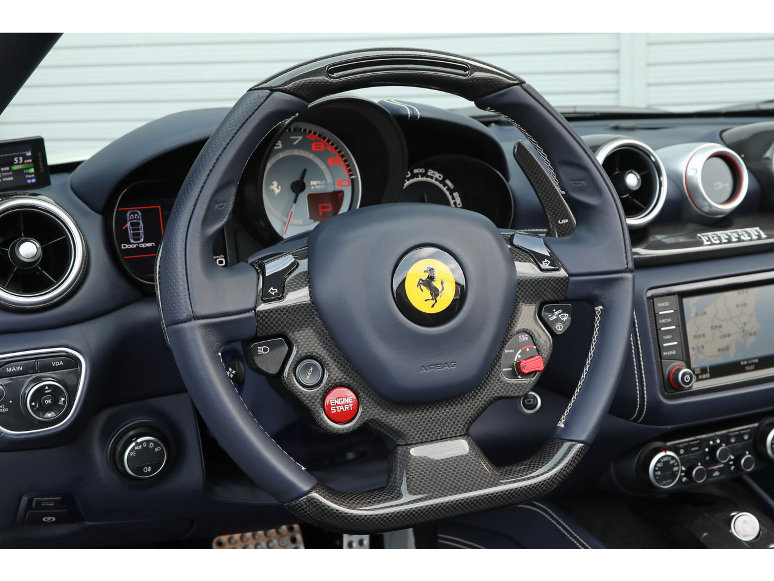 2015 Ferrari California T — Photo 45 / 59