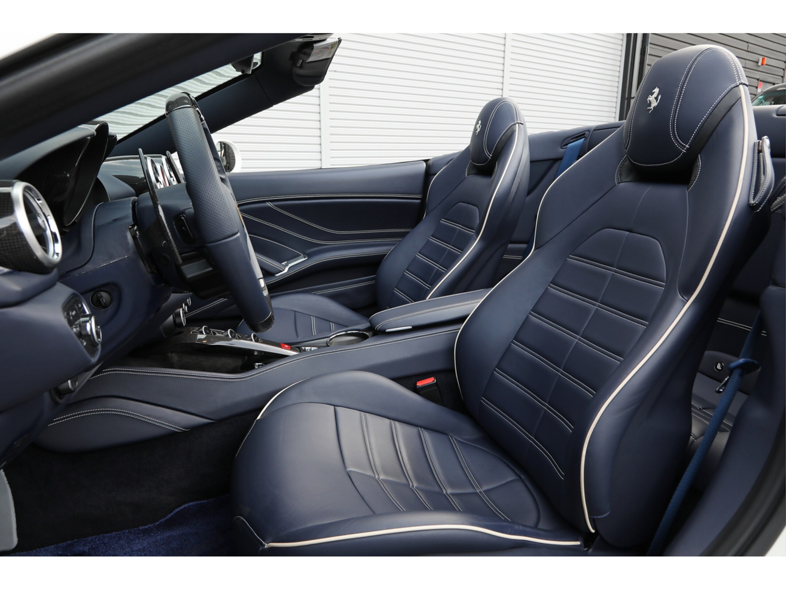 2015 Ferrari California T — Photo 47 / 59
