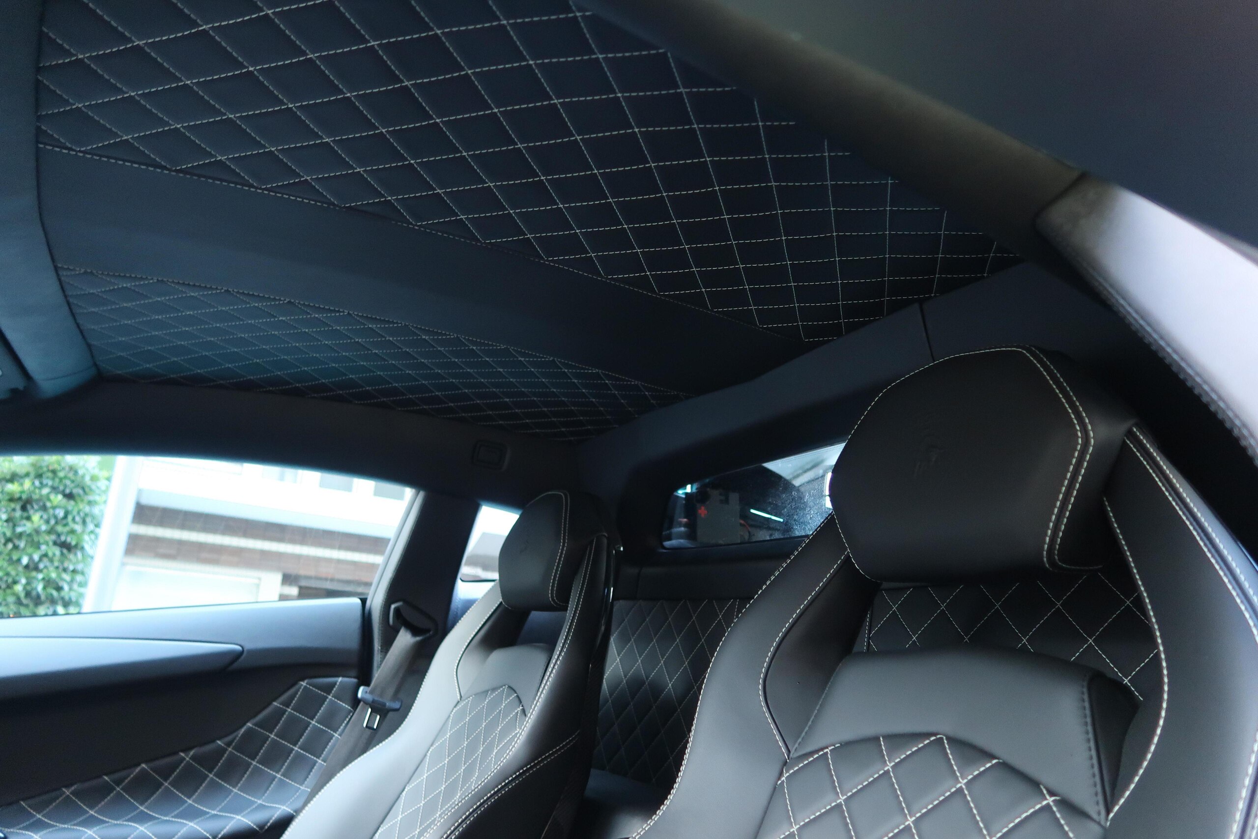 2015 Lamborghini Aventador LP700-4 — Photo 7 / 21