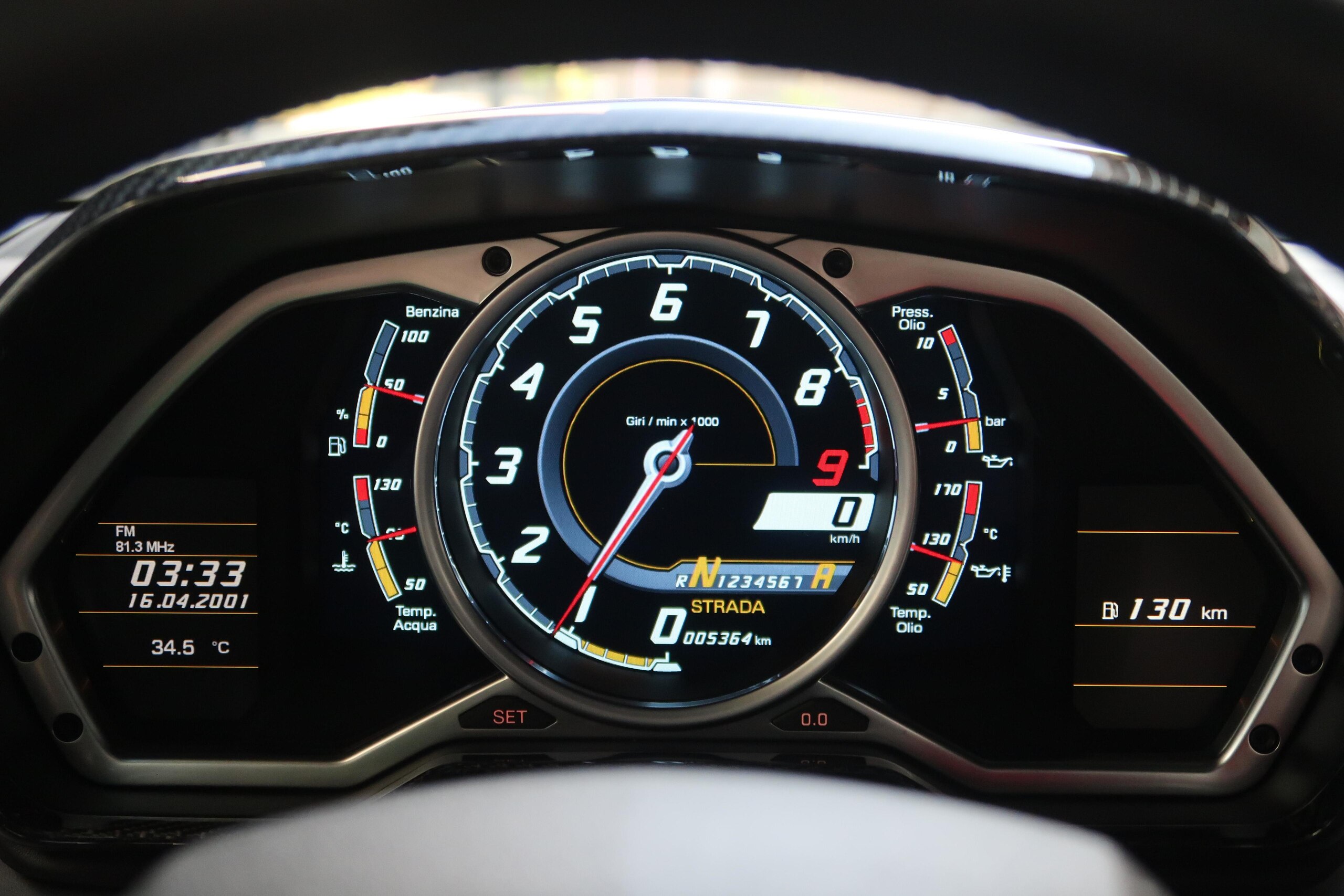 2015 Lamborghini Aventador LP700-4 — Photo 10 / 21