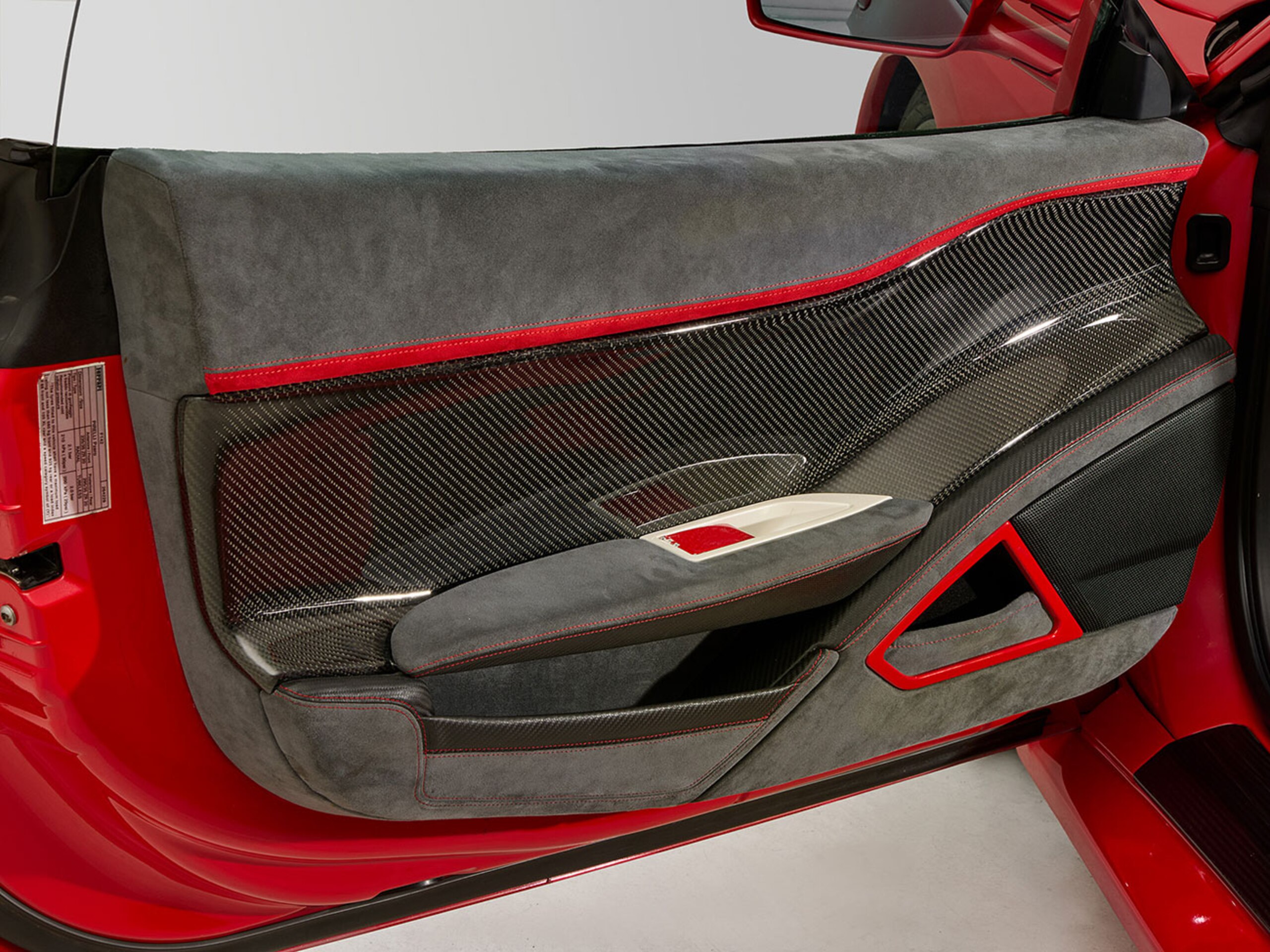 2016 Ferrari 458 Italia F1 DCT — Photo 21 / 37