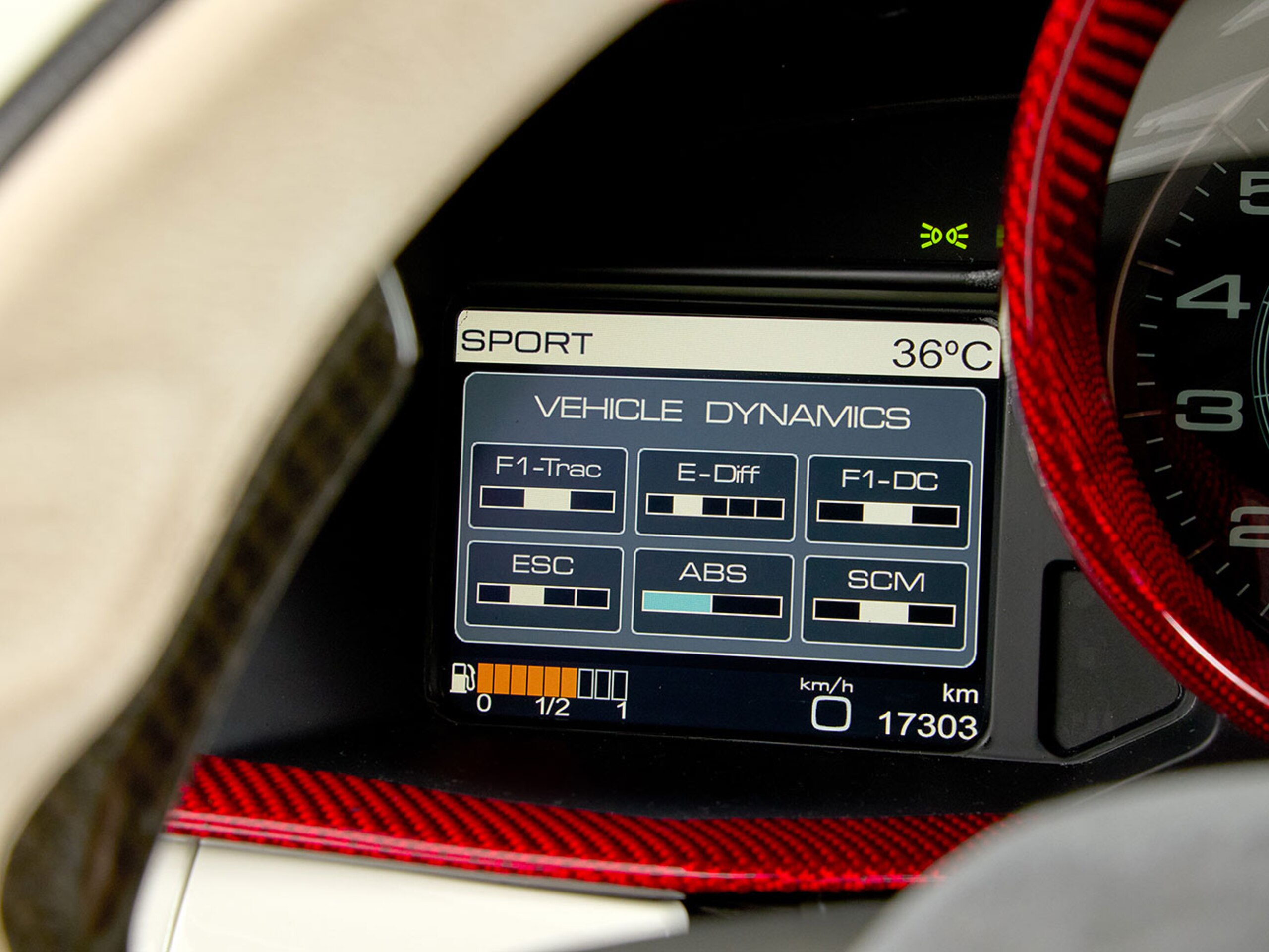 2016 Ferrari 458 Italia F1 DCT — Photo 28 / 39