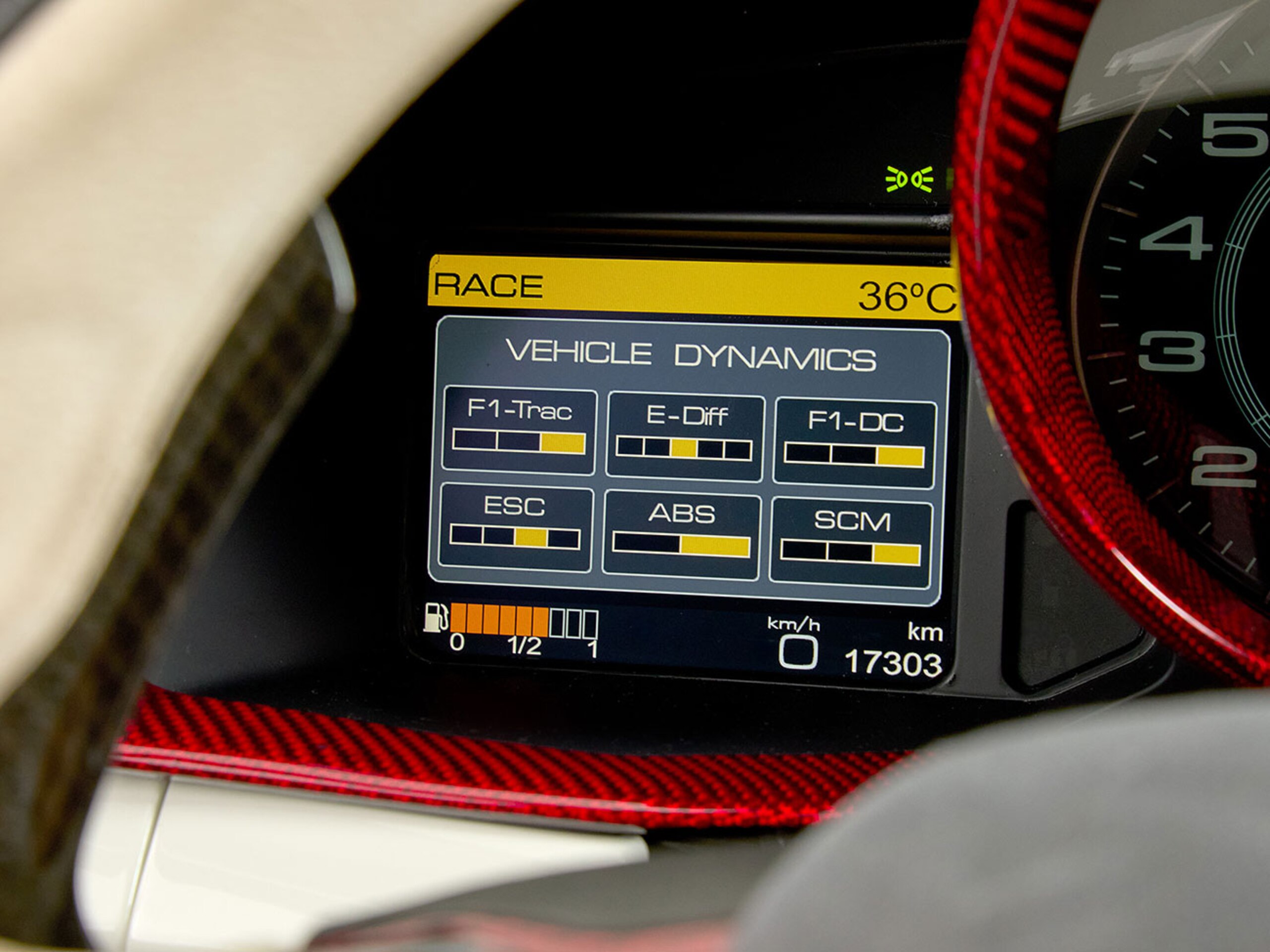 2016 Ferrari 458 Italia F1 DCT — Photo 30 / 39