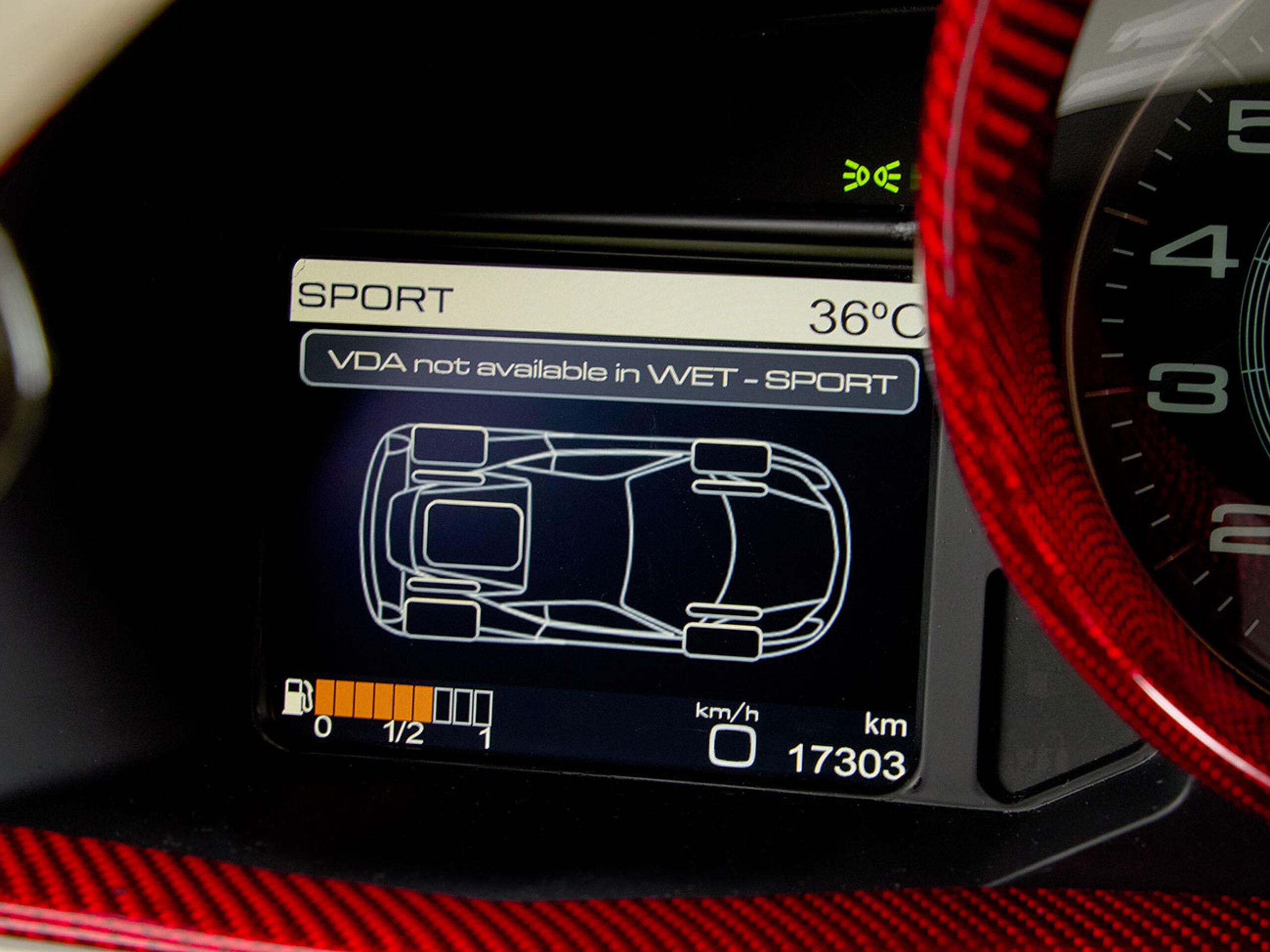2016 Ferrari 458 Italia F1 DCT — Photo 32 / 39