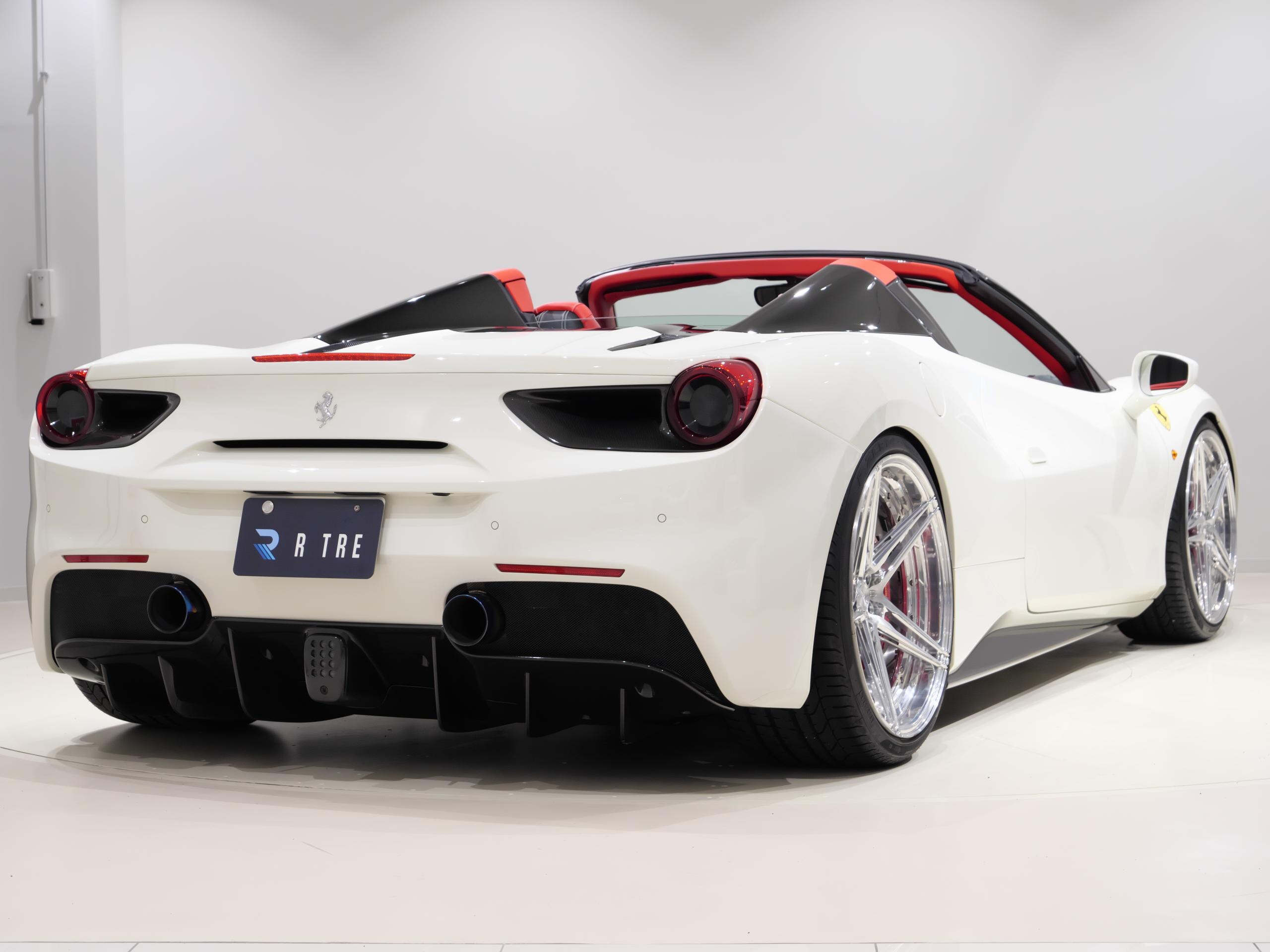 2016 Ferrari 488 Spider — Photo 13 / 40