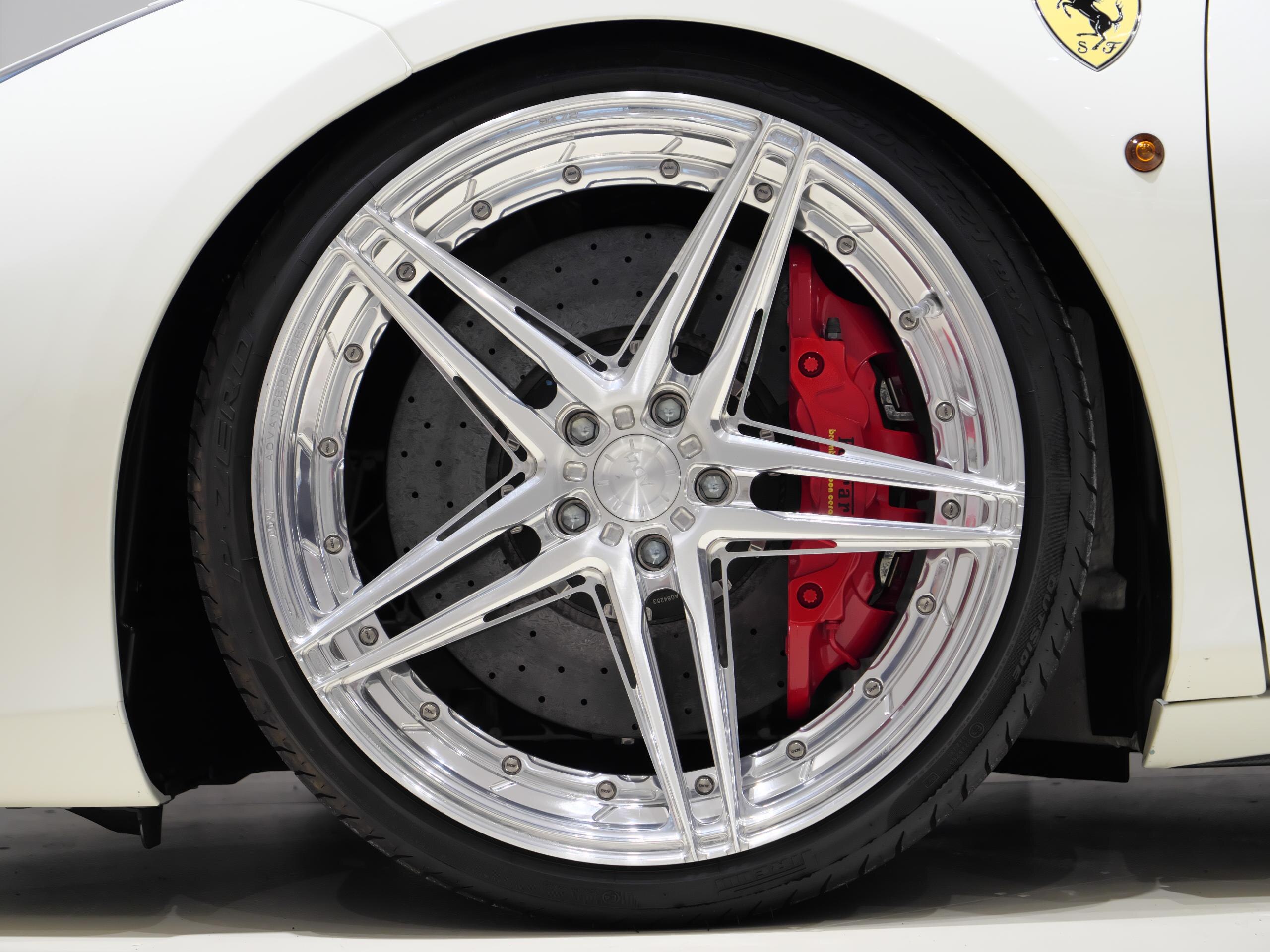 2016 Ferrari 488 Spider — Photo 20 / 40