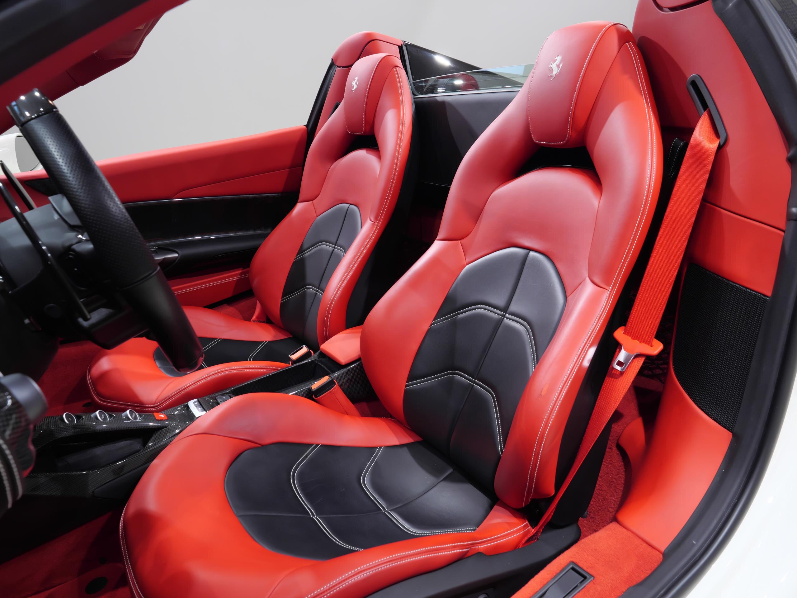 2016 Ferrari 488 Spider — Photo 37 / 40