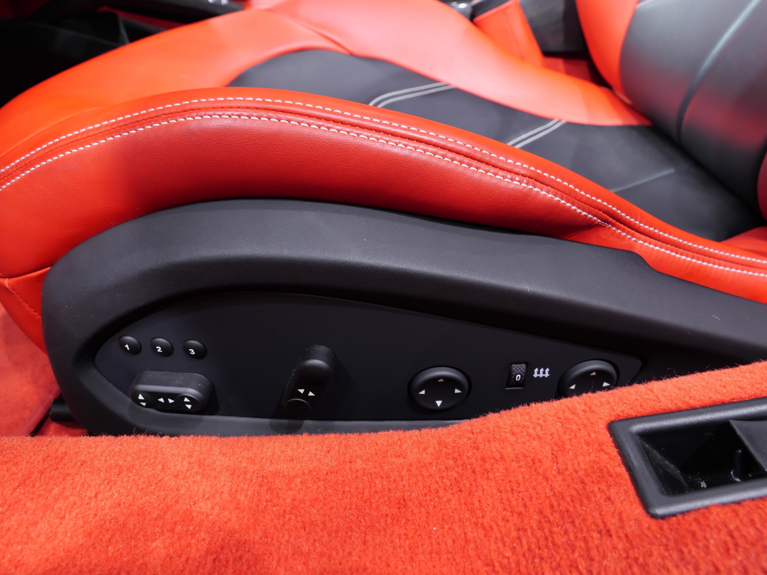 2016 Ferrari 488 Spider — Photo 39 / 40