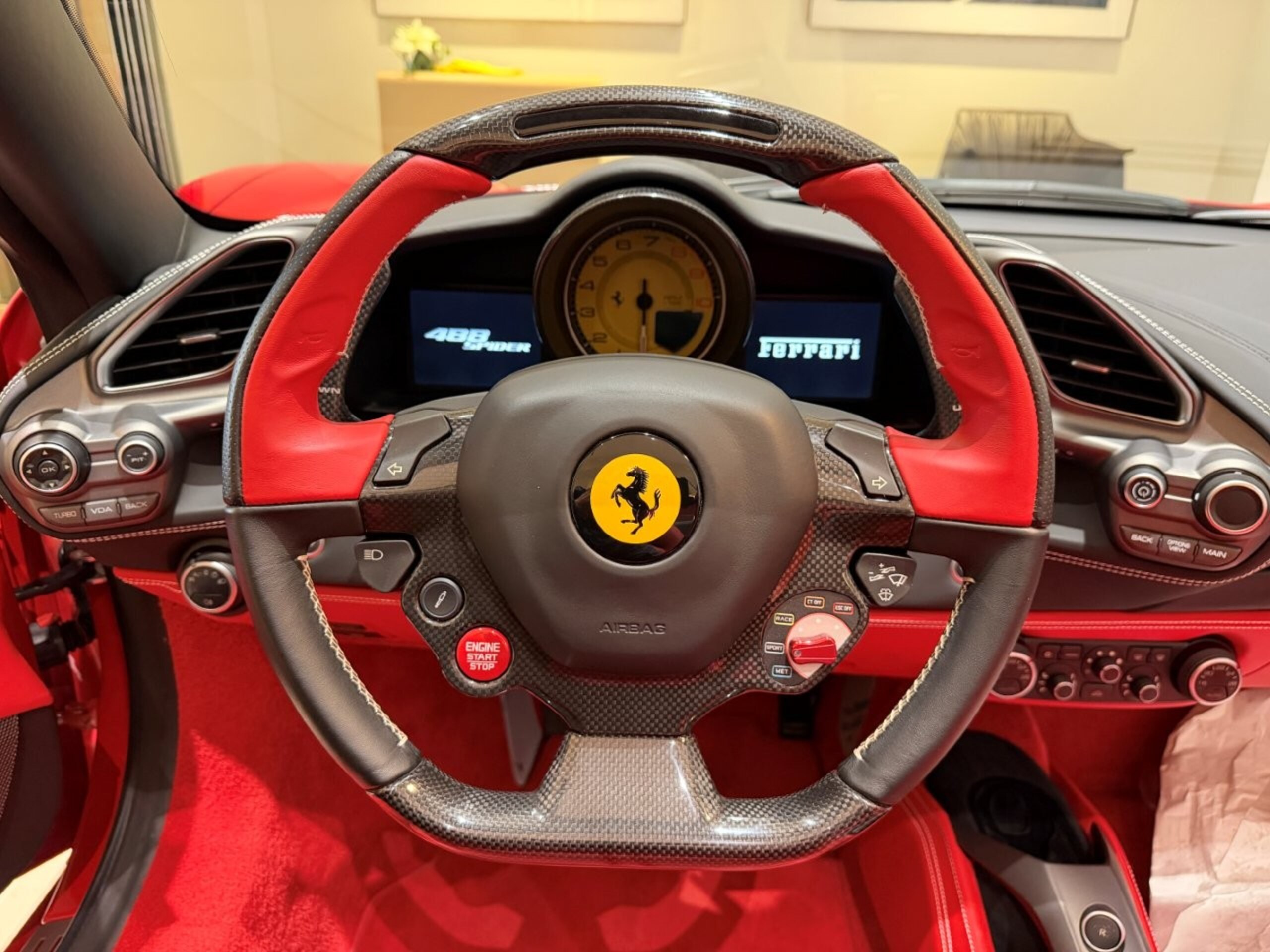 2016 Ferrari 488 Spider — Photo 7 / 31