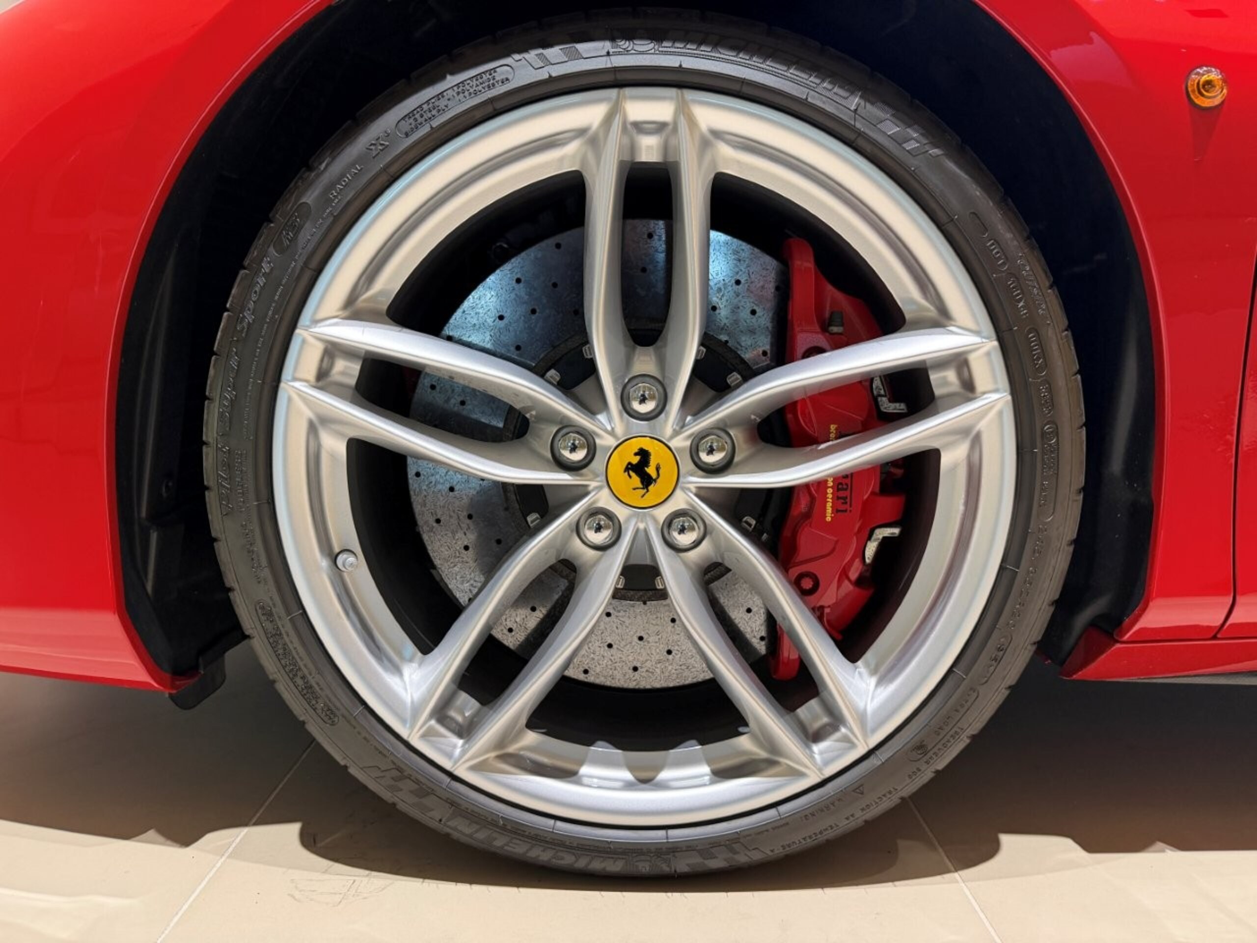 2016 Ferrari 488 Spider — Photo 23 / 31