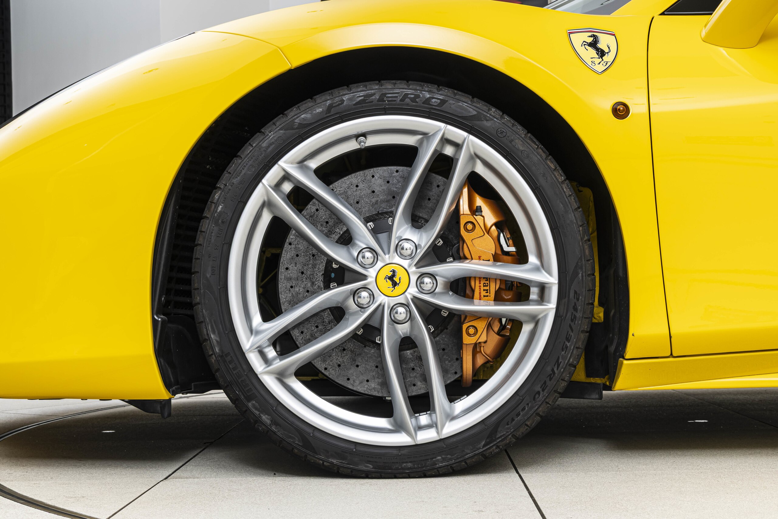 2016 Ferrari 488 Spider — Photo 22 / 25