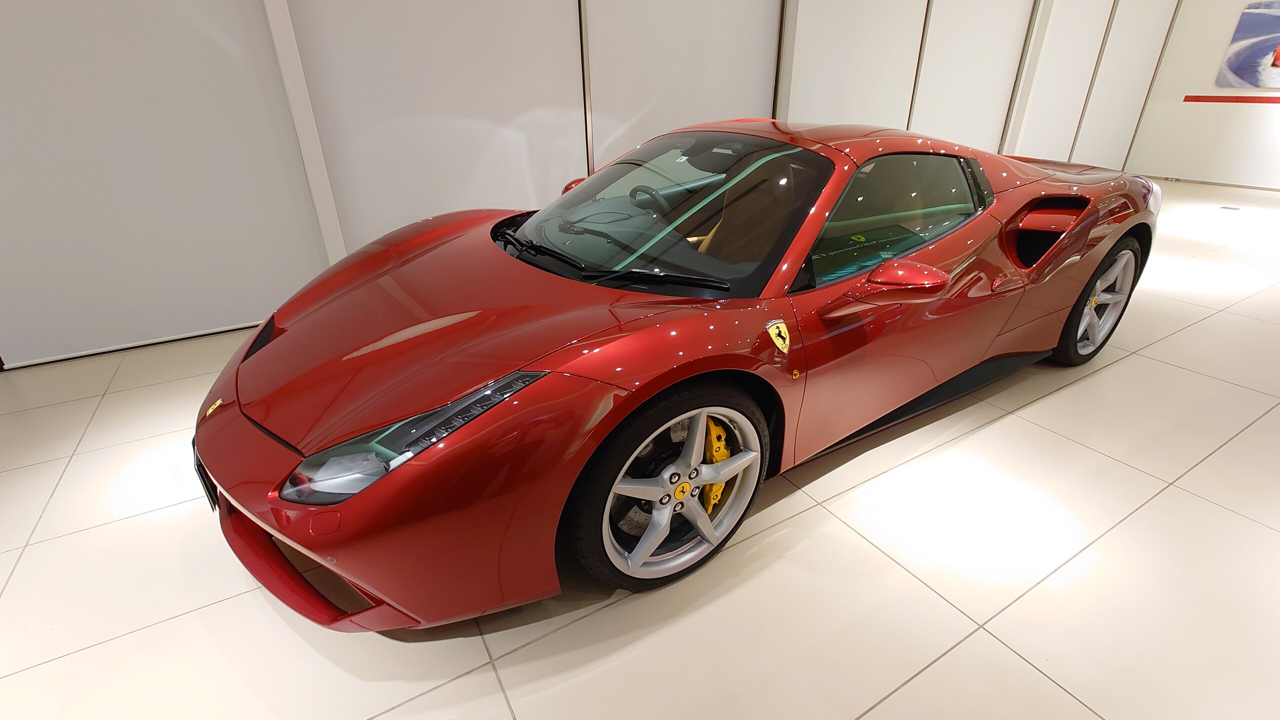 2016 Ferrari 488 Spider — Photo 10 / 65