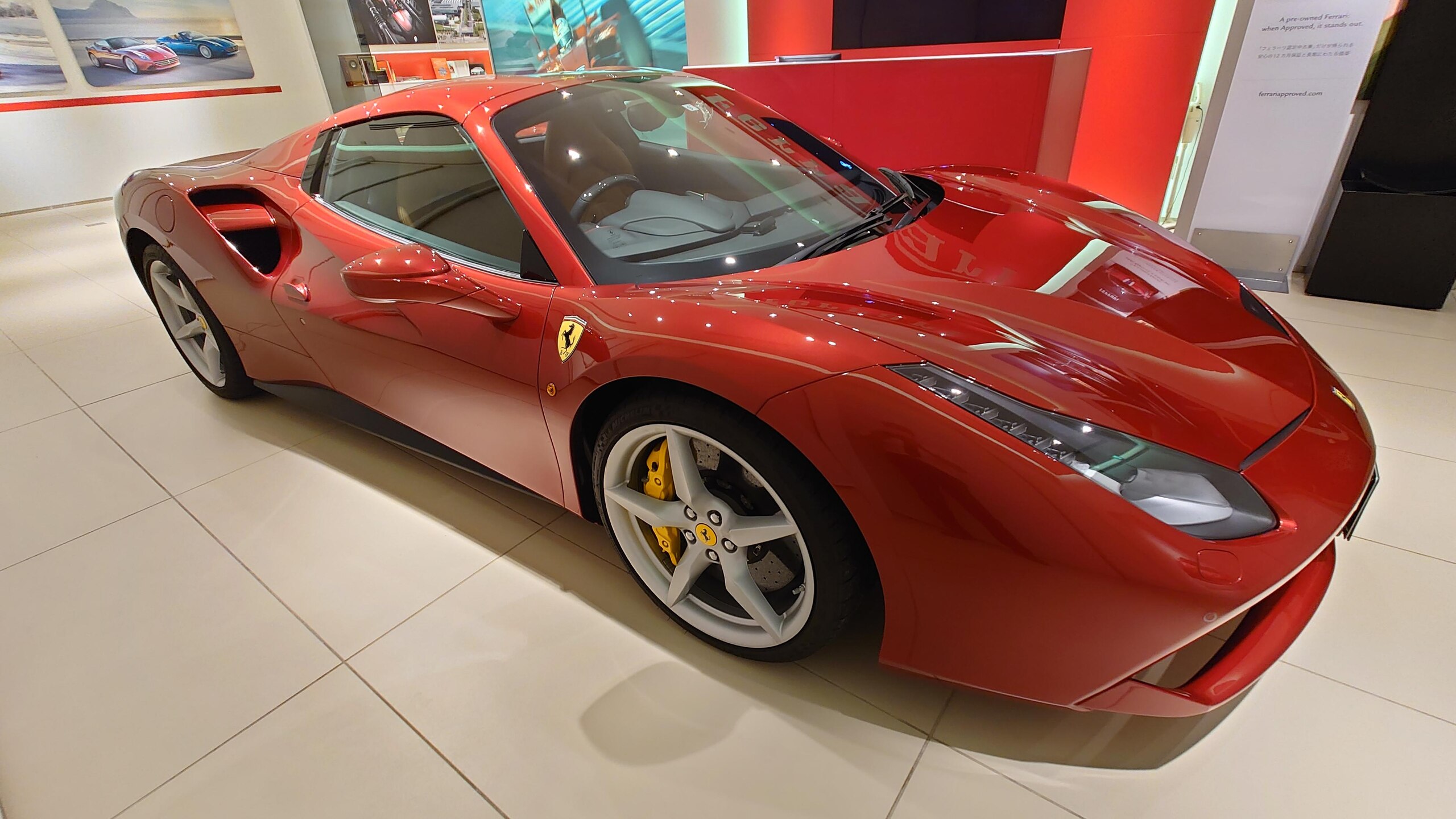 2016 Ferrari 488 Spider — Photo 15 / 65