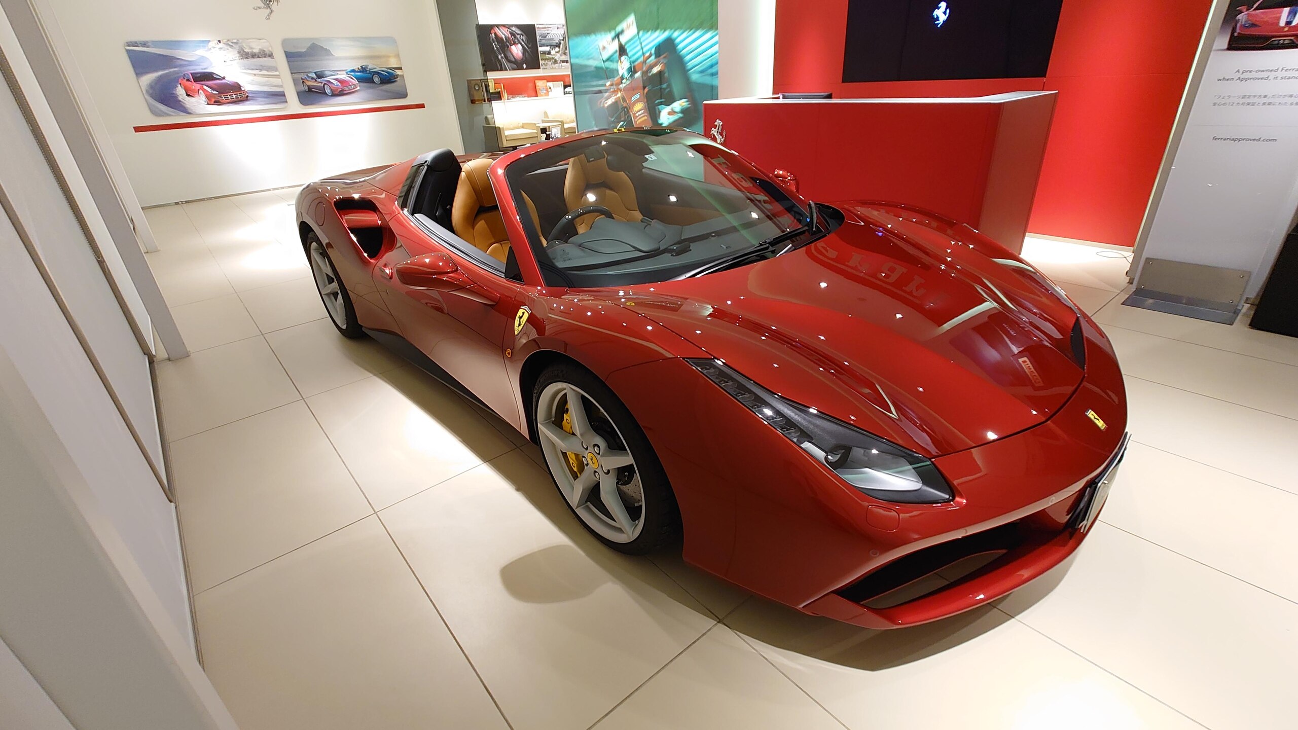 2016 Ferrari 488 Spider — Photo 16 / 65