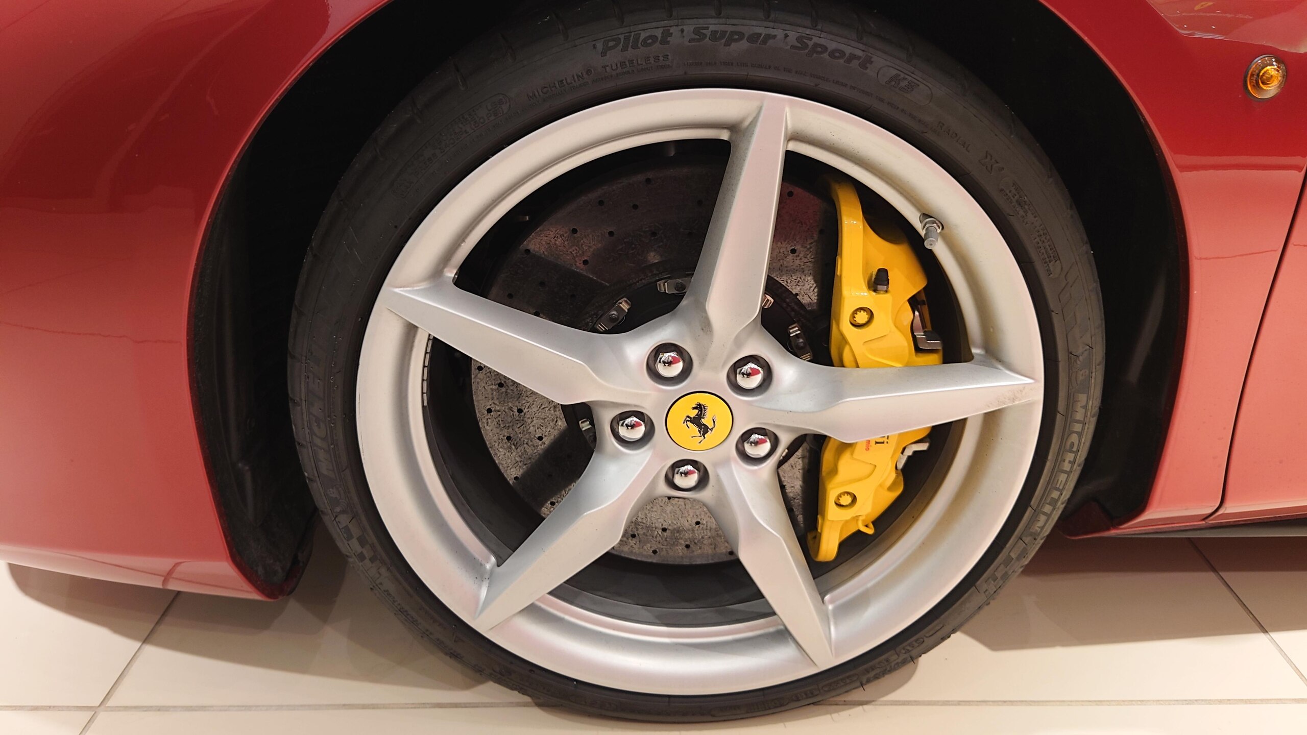 2016 Ferrari 488 Spider — Photo 30 / 65
