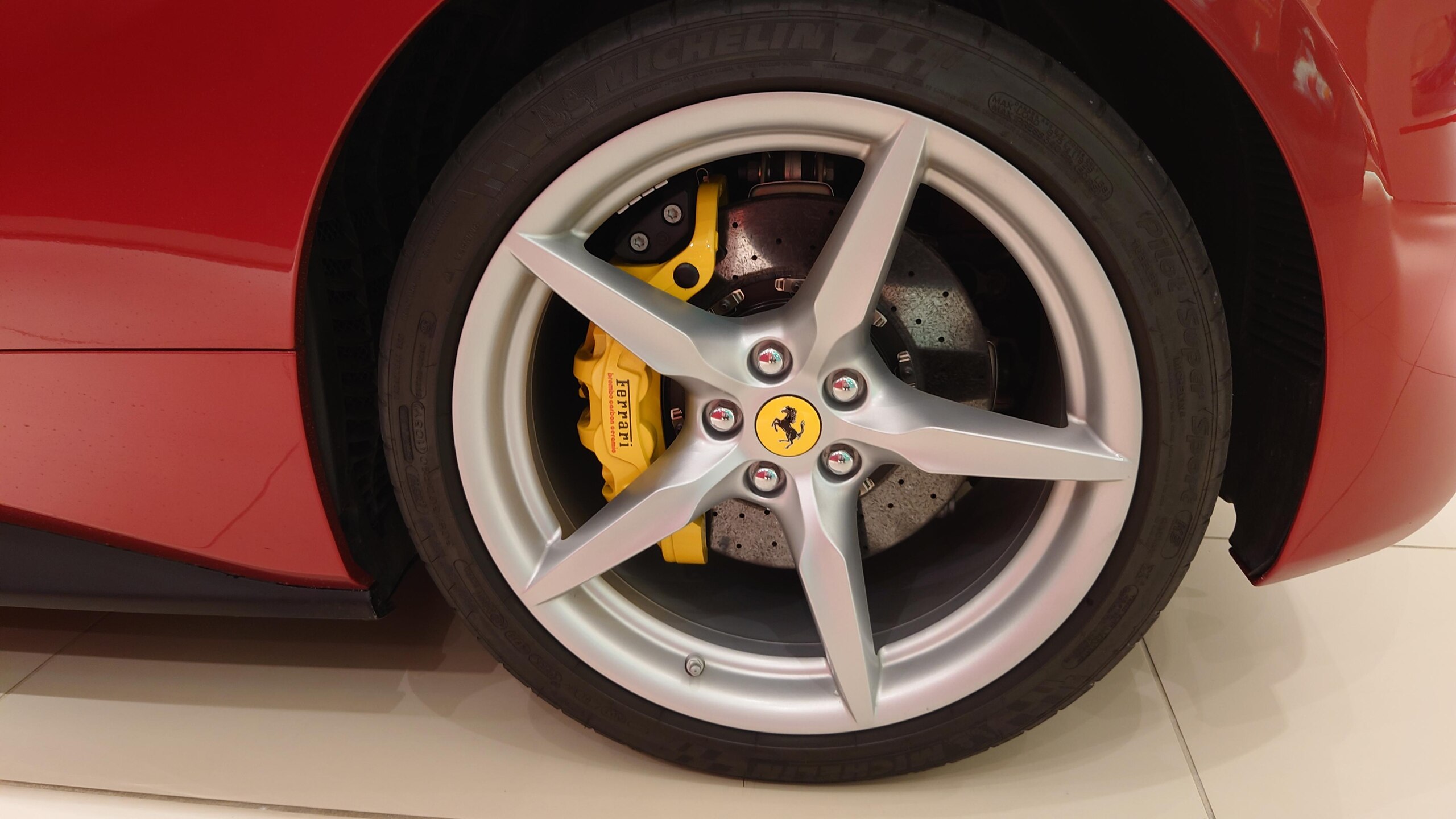 2016 Ferrari 488 Spider — Photo 31 / 65