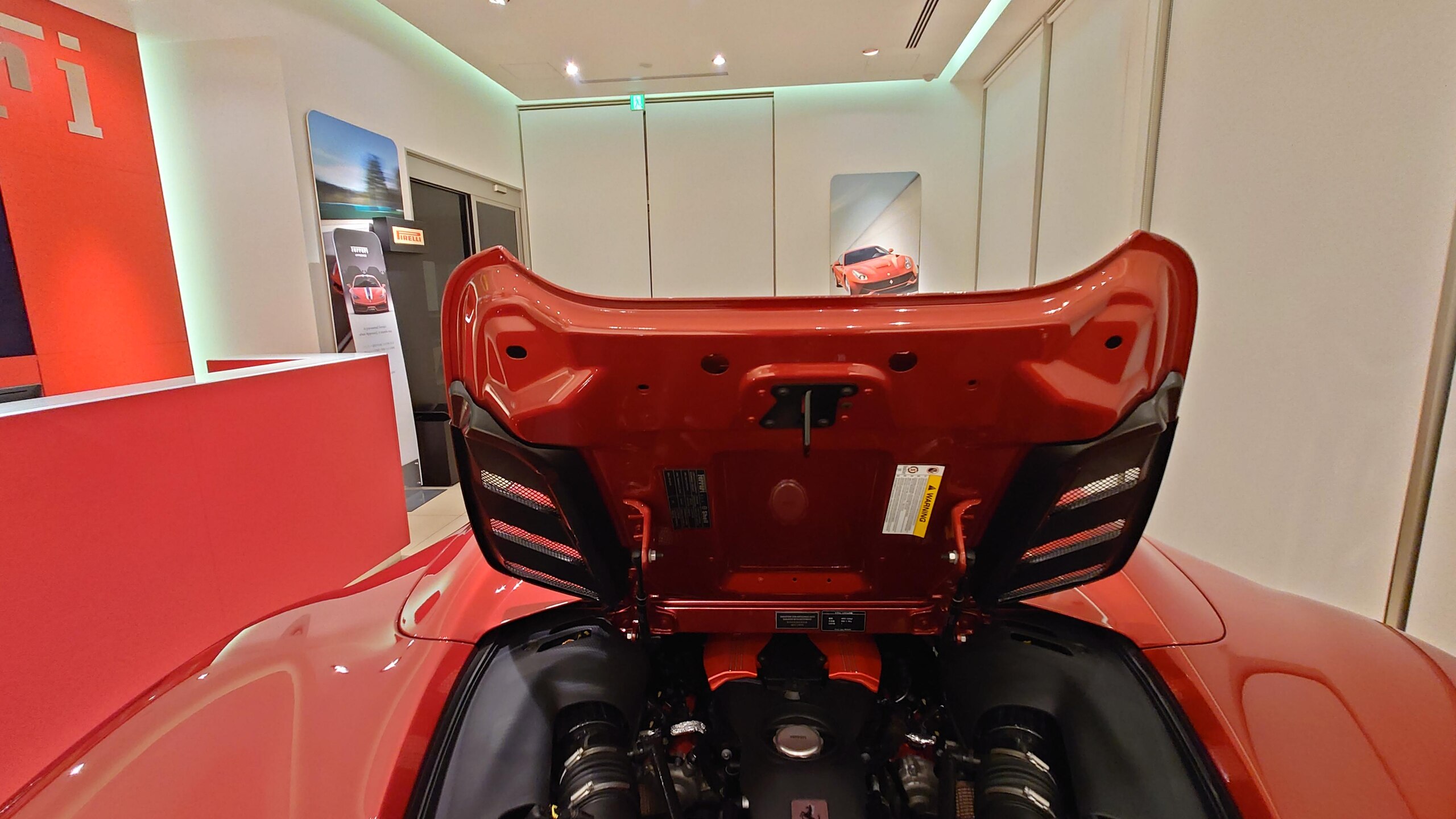 2016 Ferrari 488 Spider — Photo 35 / 65