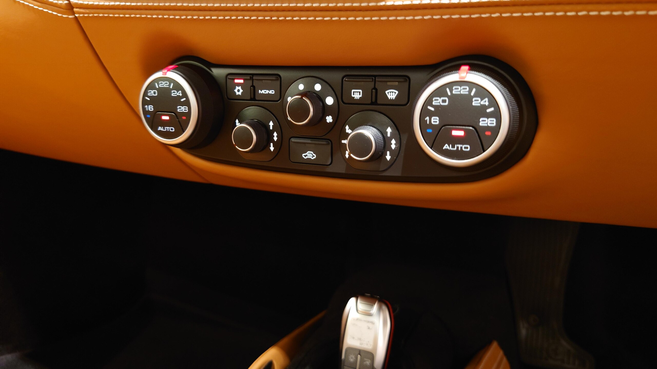 2016 Ferrari 488 Spider — Photo 43 / 65