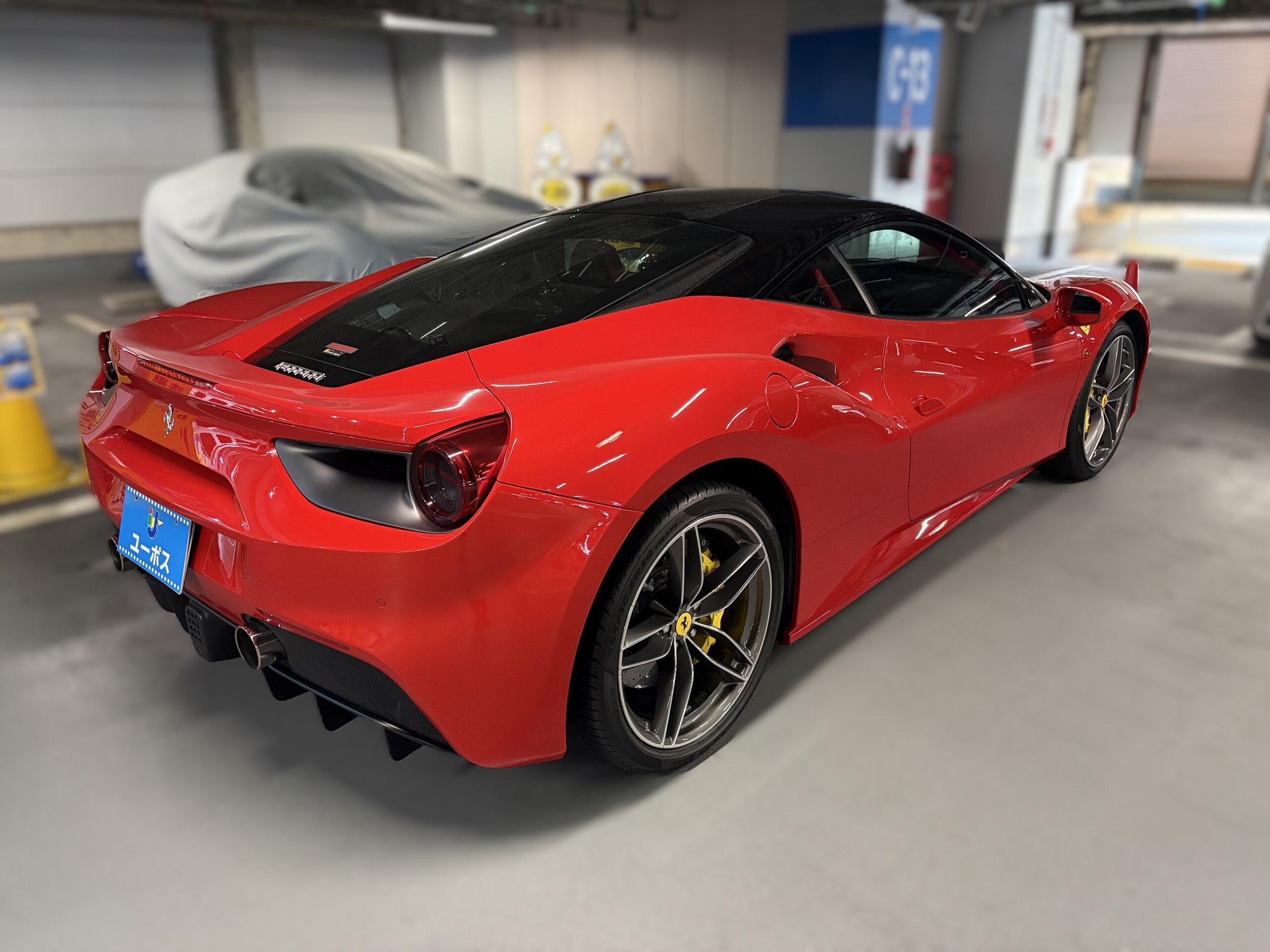 2016 Ferrari 488GTB — Photo 6 / 32