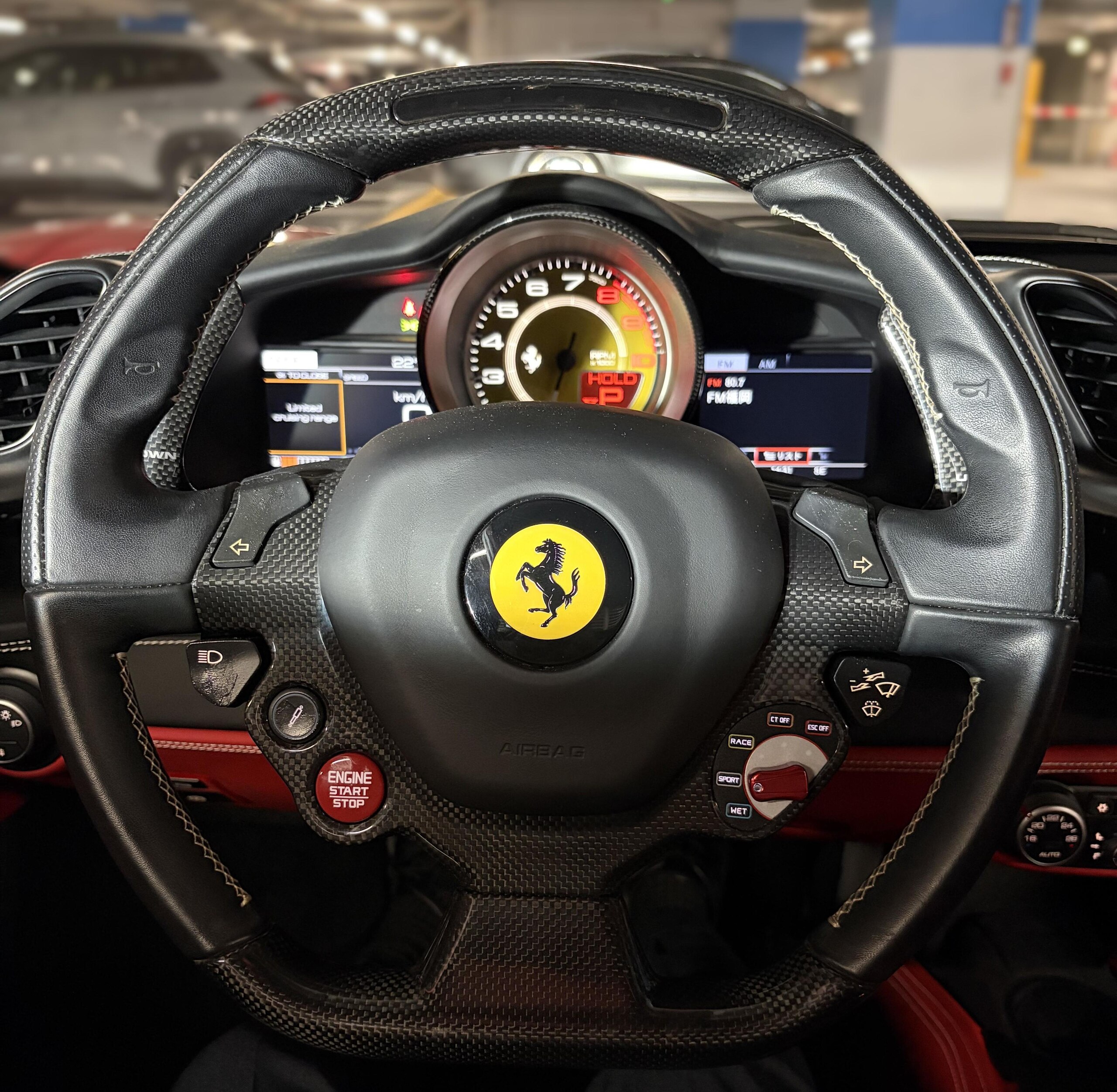 2016 Ferrari 488GTB — Photo 19 / 32