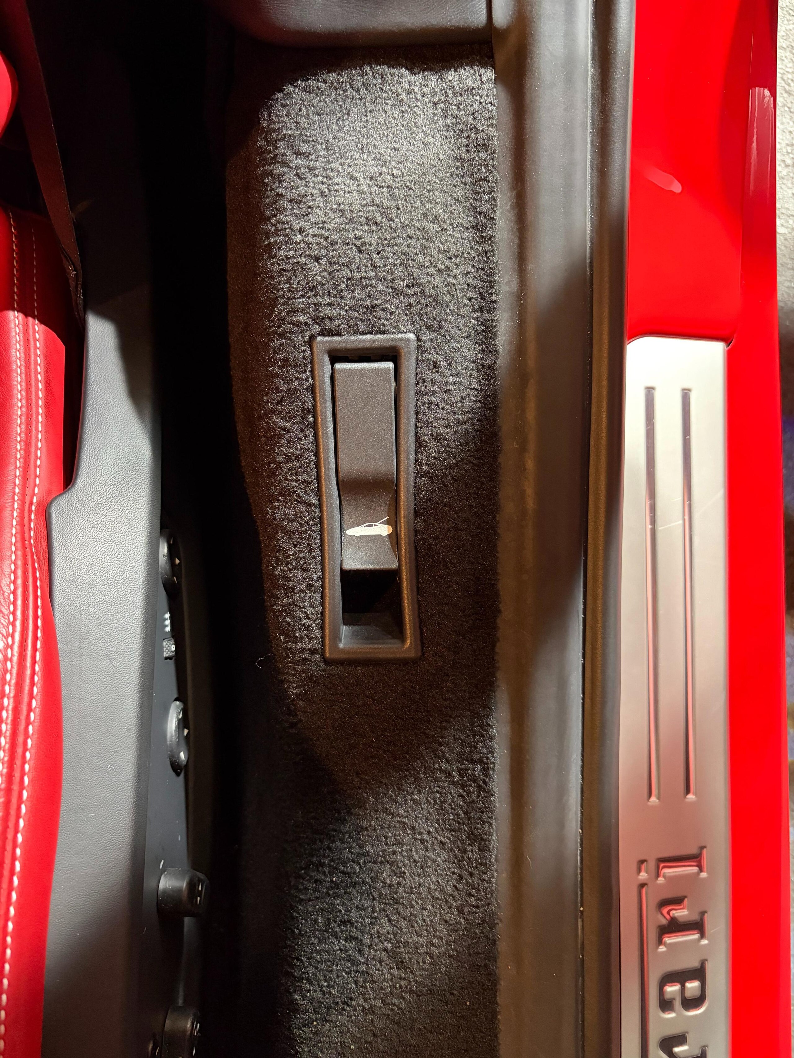 2016 Ferrari 488GTB — Photo 29 / 32