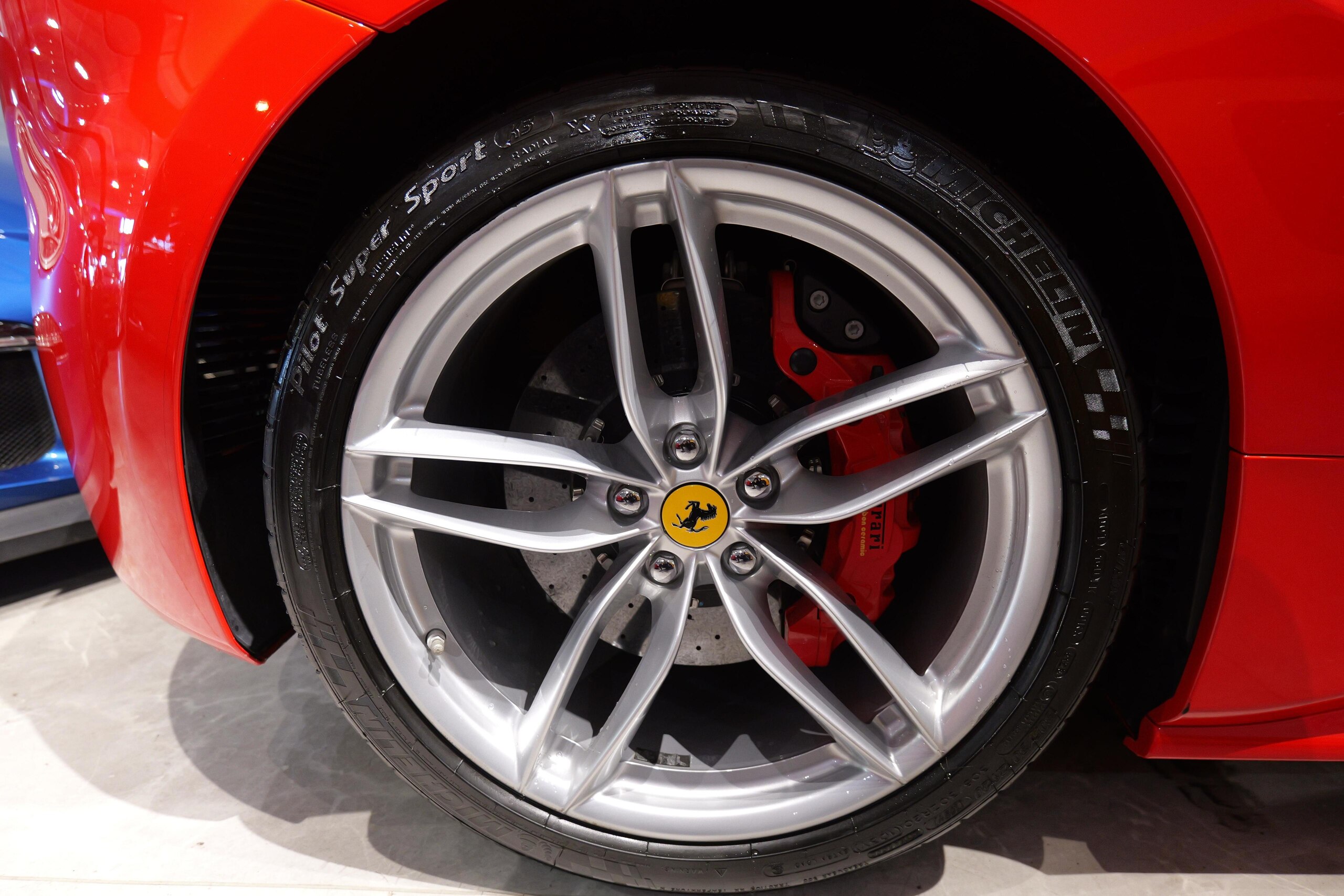 2016 Ferrari 488GTB — Photo 18 / 20