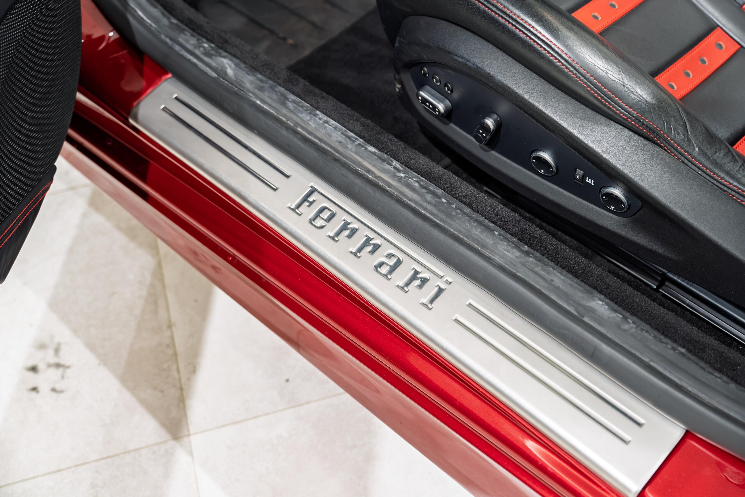 2016 Ferrari California T — Photo 27 / 37