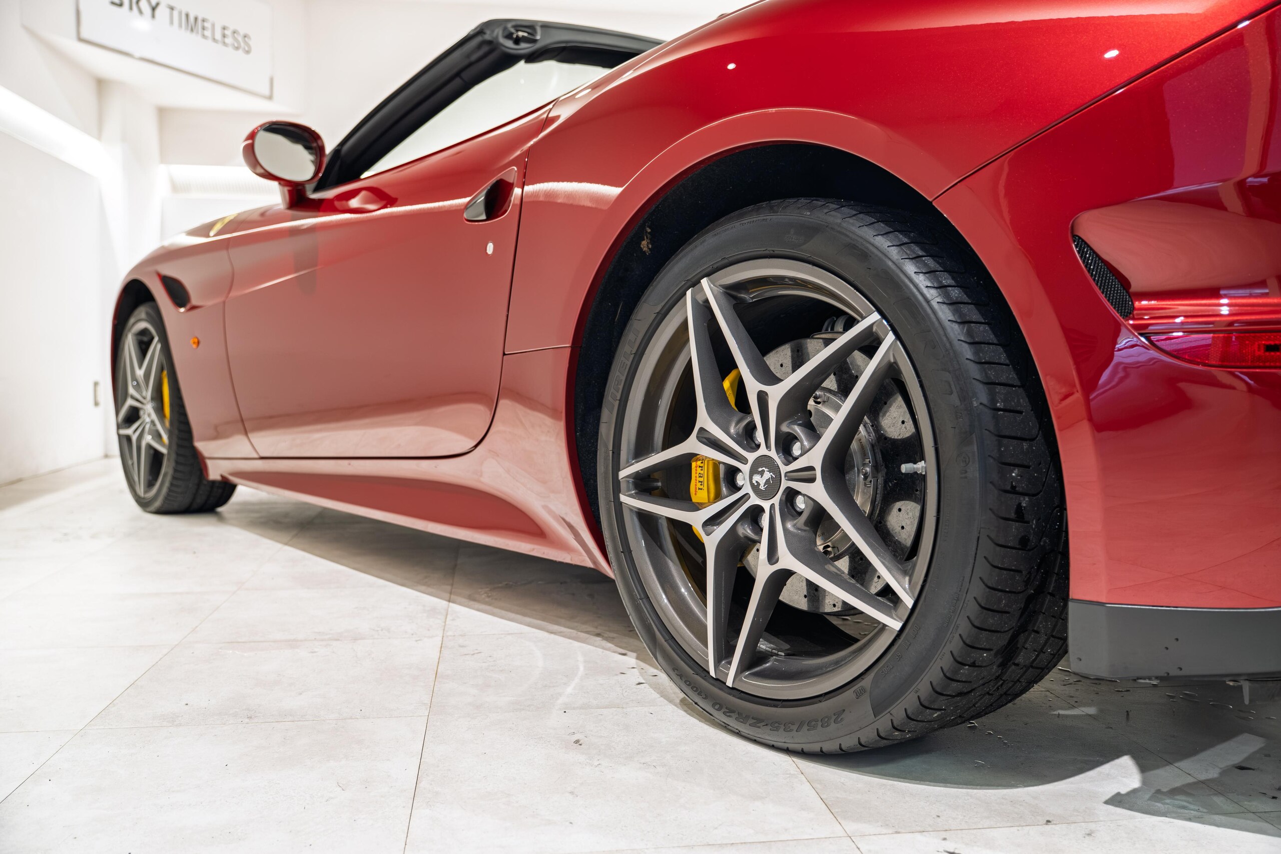 2016 Ferrari California T — Photo 33 / 37