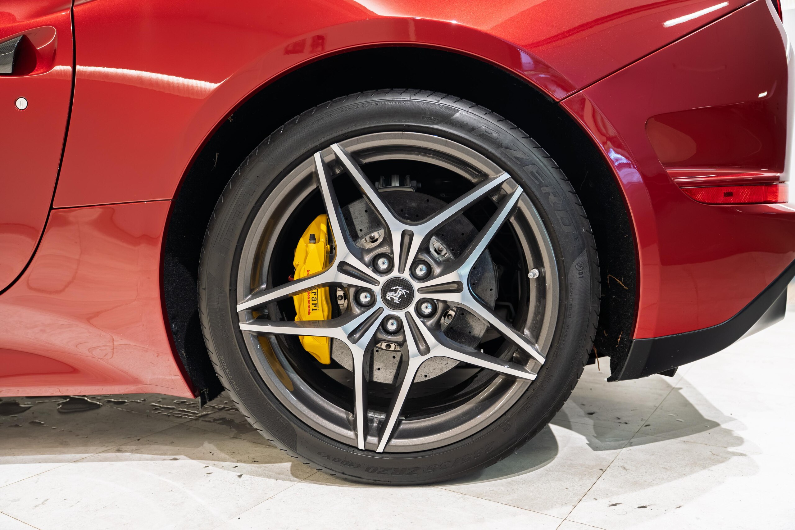 2016 Ferrari California T — Photo 34 / 37