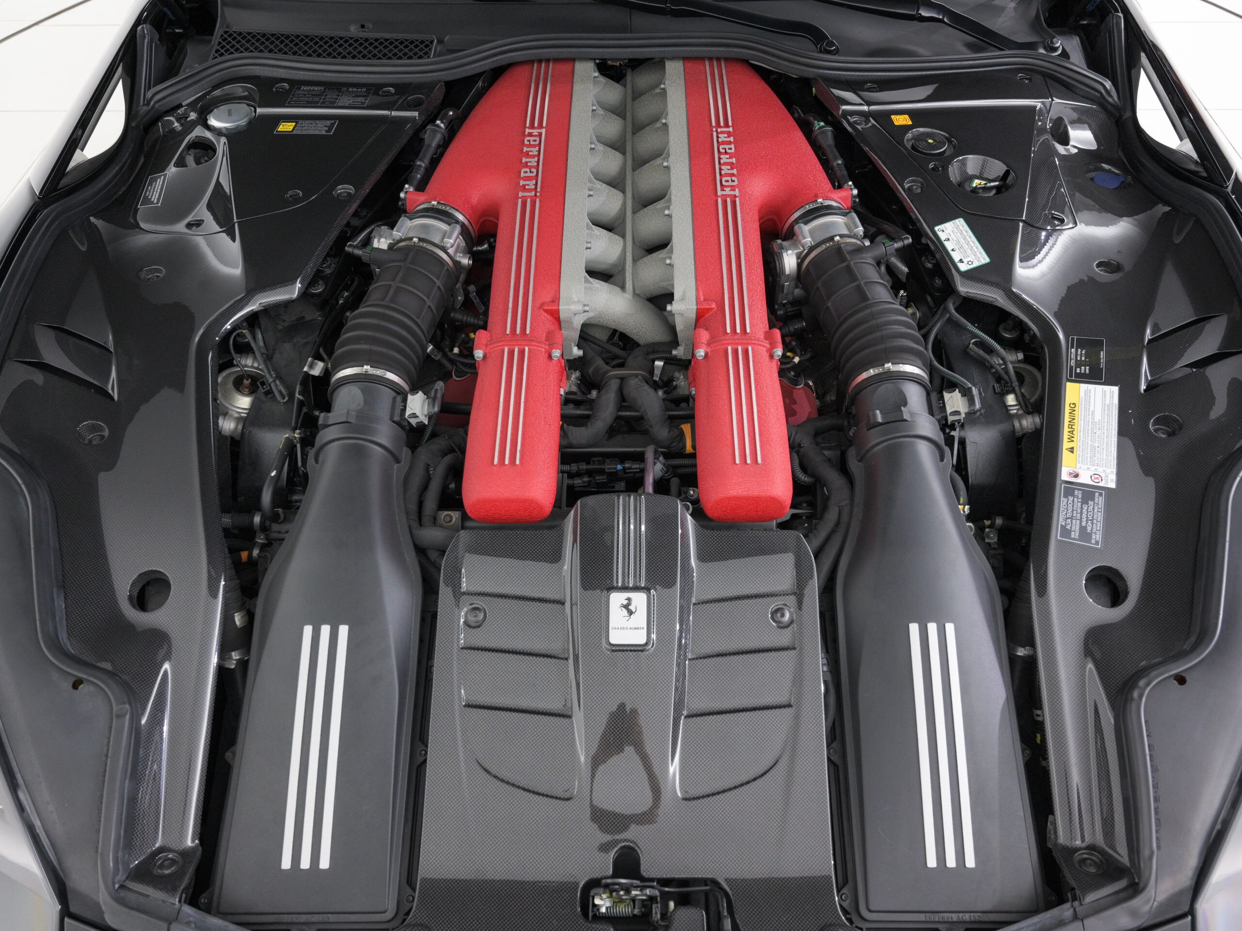 2016 Ferrari F12 Berlinetta — Photo 15 / 27