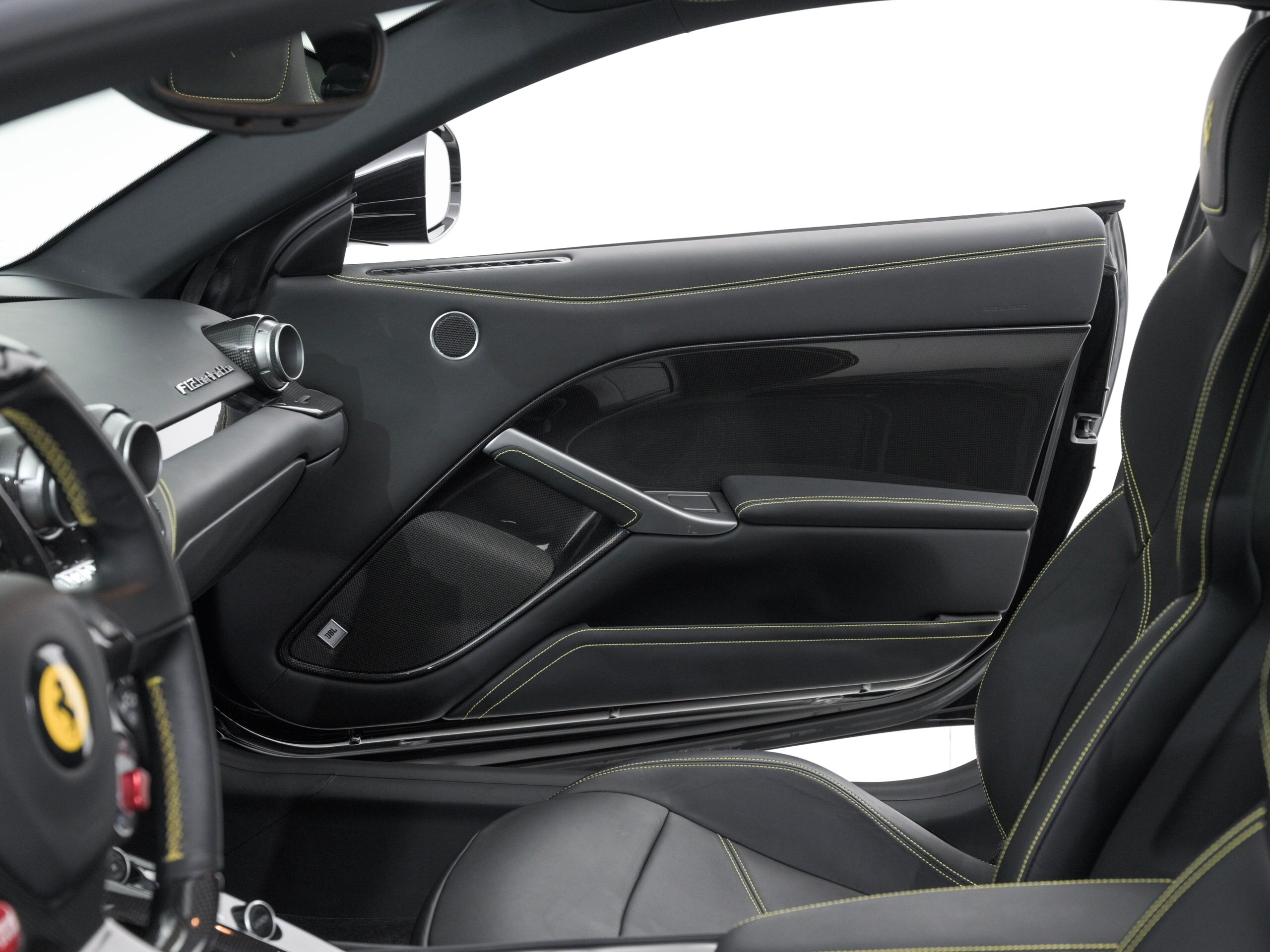 2016 Ferrari F12 Berlinetta — Photo 25 / 27