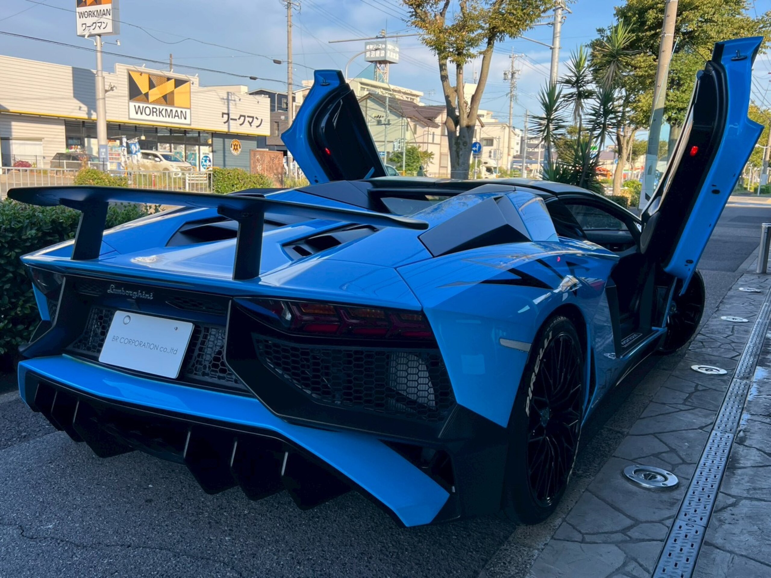 2016 Lamborghini Aventador LP750-4 Superveloce — Photo 37 / 77
