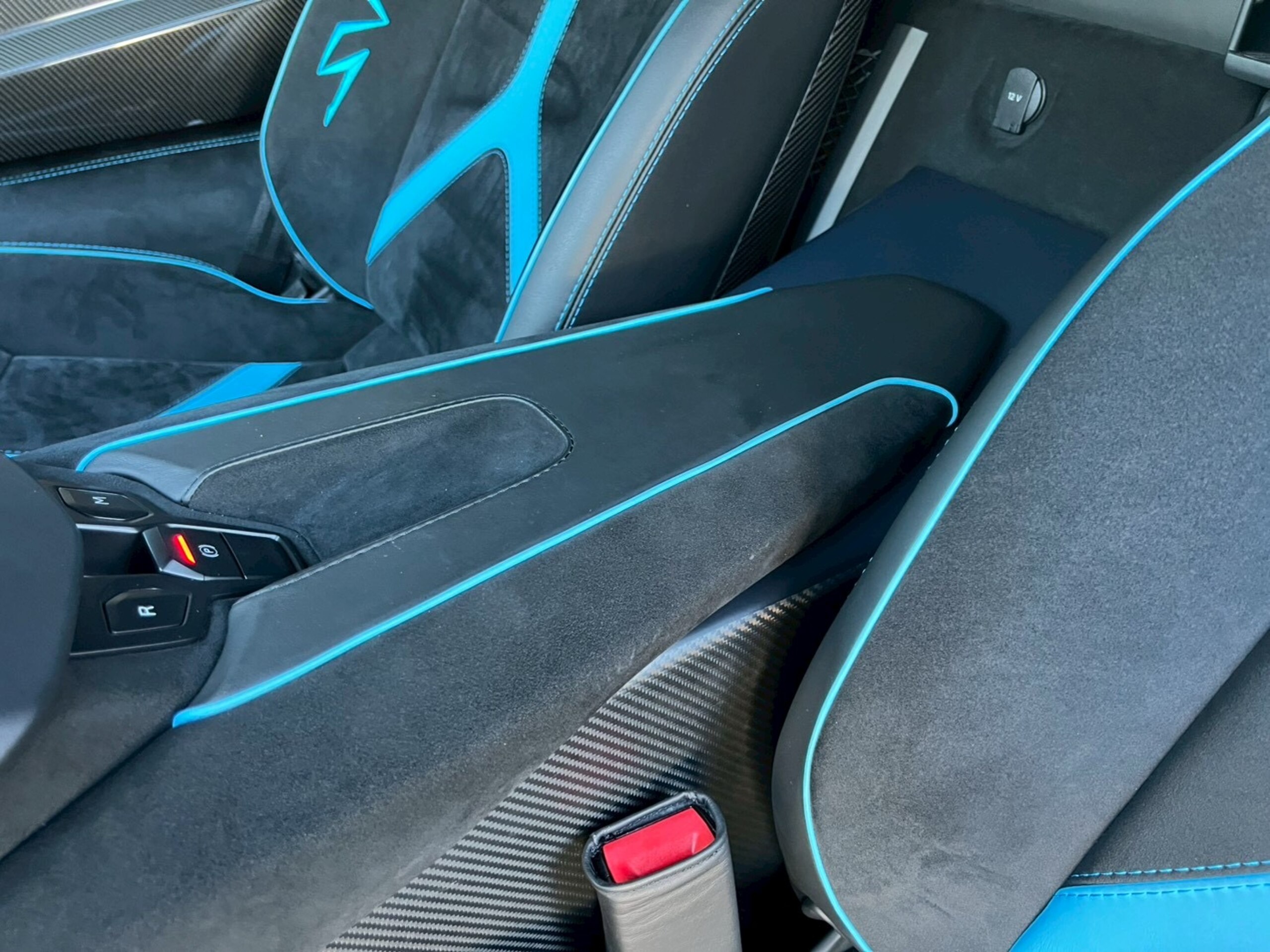2016 Lamborghini Aventador LP750-4 Superveloce — Photo 49 / 77