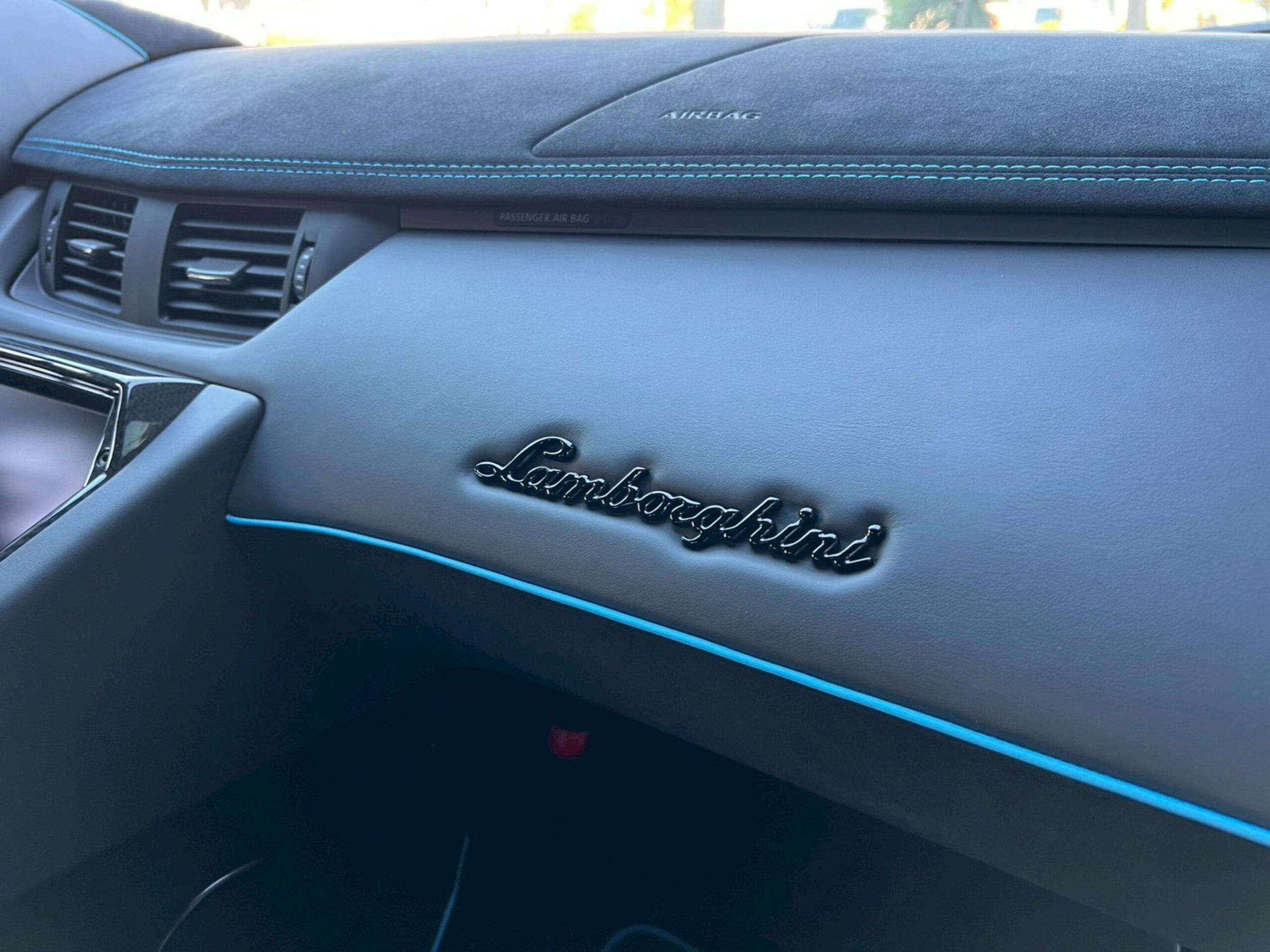 2016 Lamborghini Aventador LP750-4 Superveloce — Photo 50 / 77