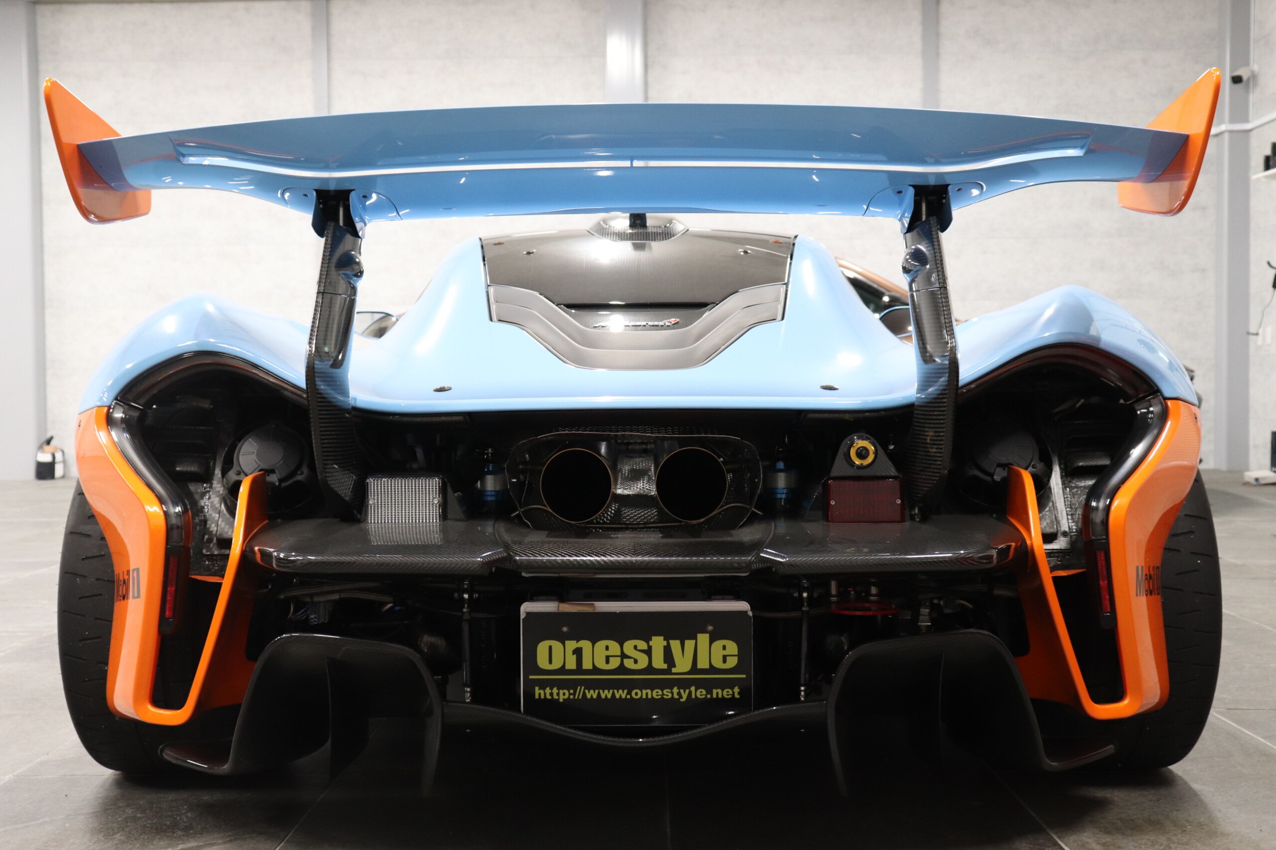 2016 McLaren P1 GTR — Photo 6 / 39
