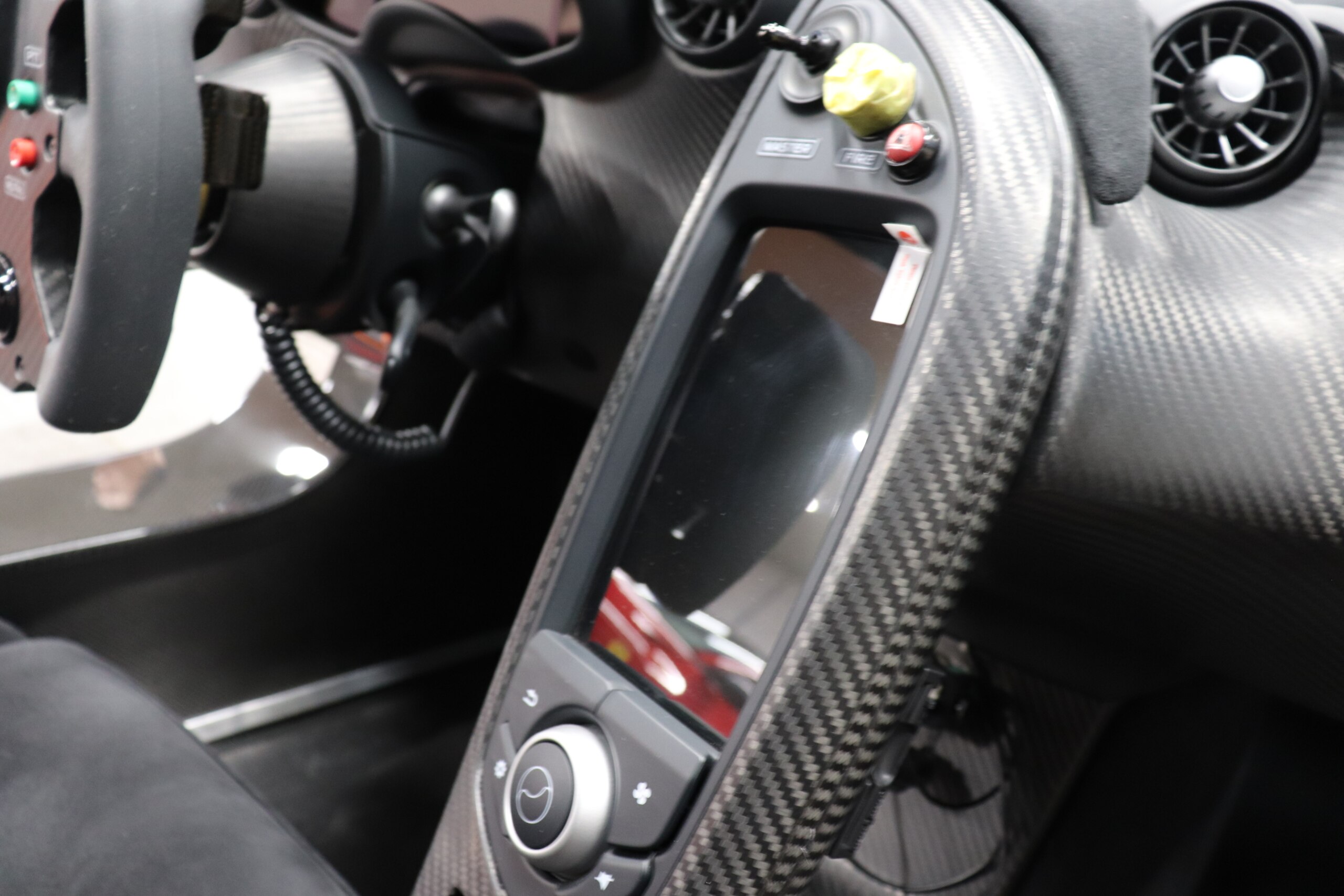 2016 McLaren P1 GTR — Photo 14 / 39
