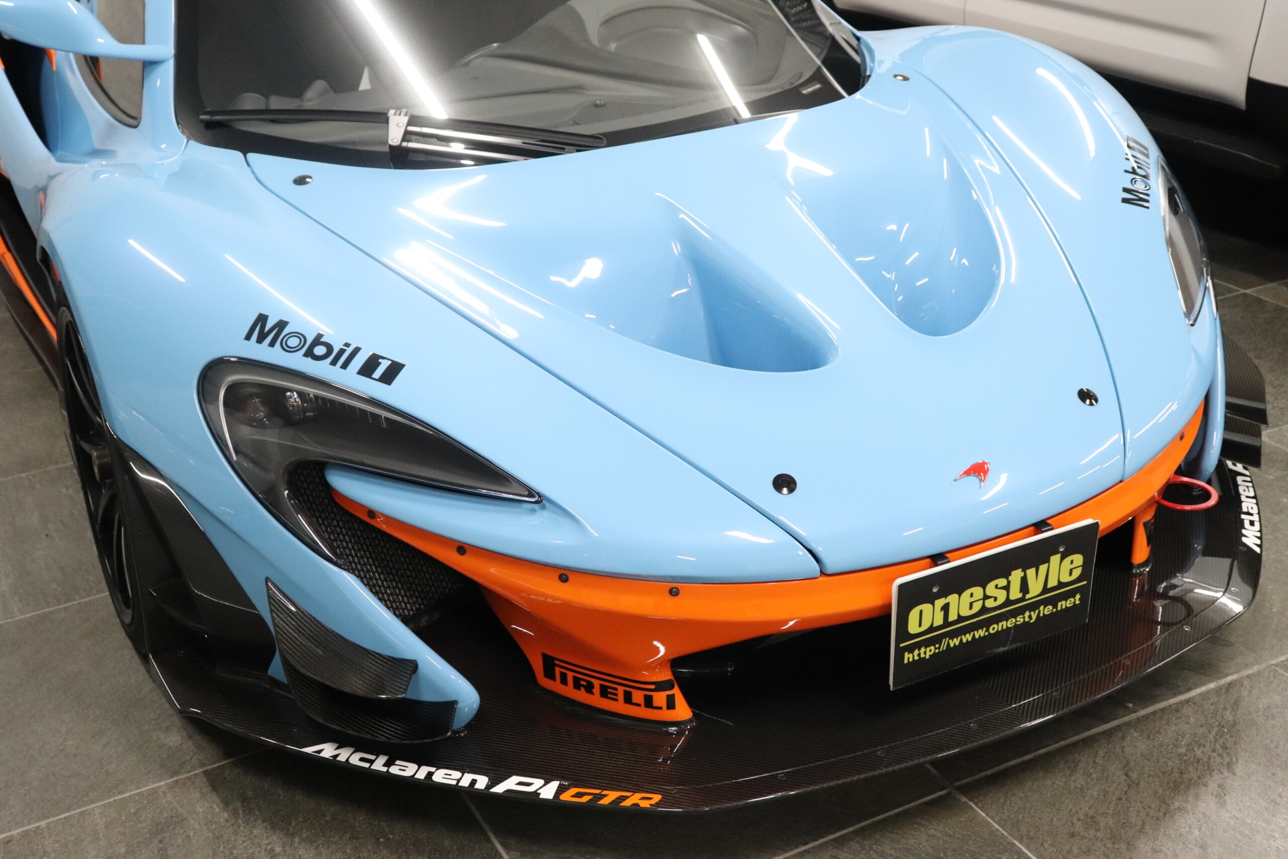 2016 McLaren P1 GTR — Photo 22 / 39