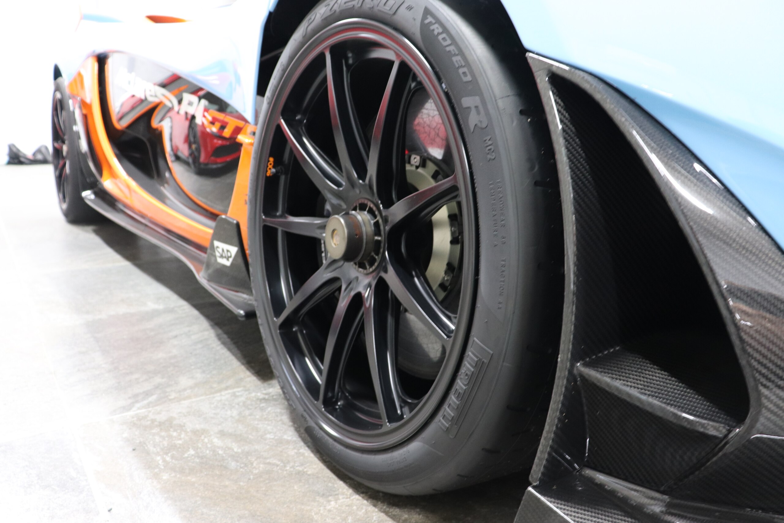 2016 McLaren P1 GTR — Photo 34 / 39