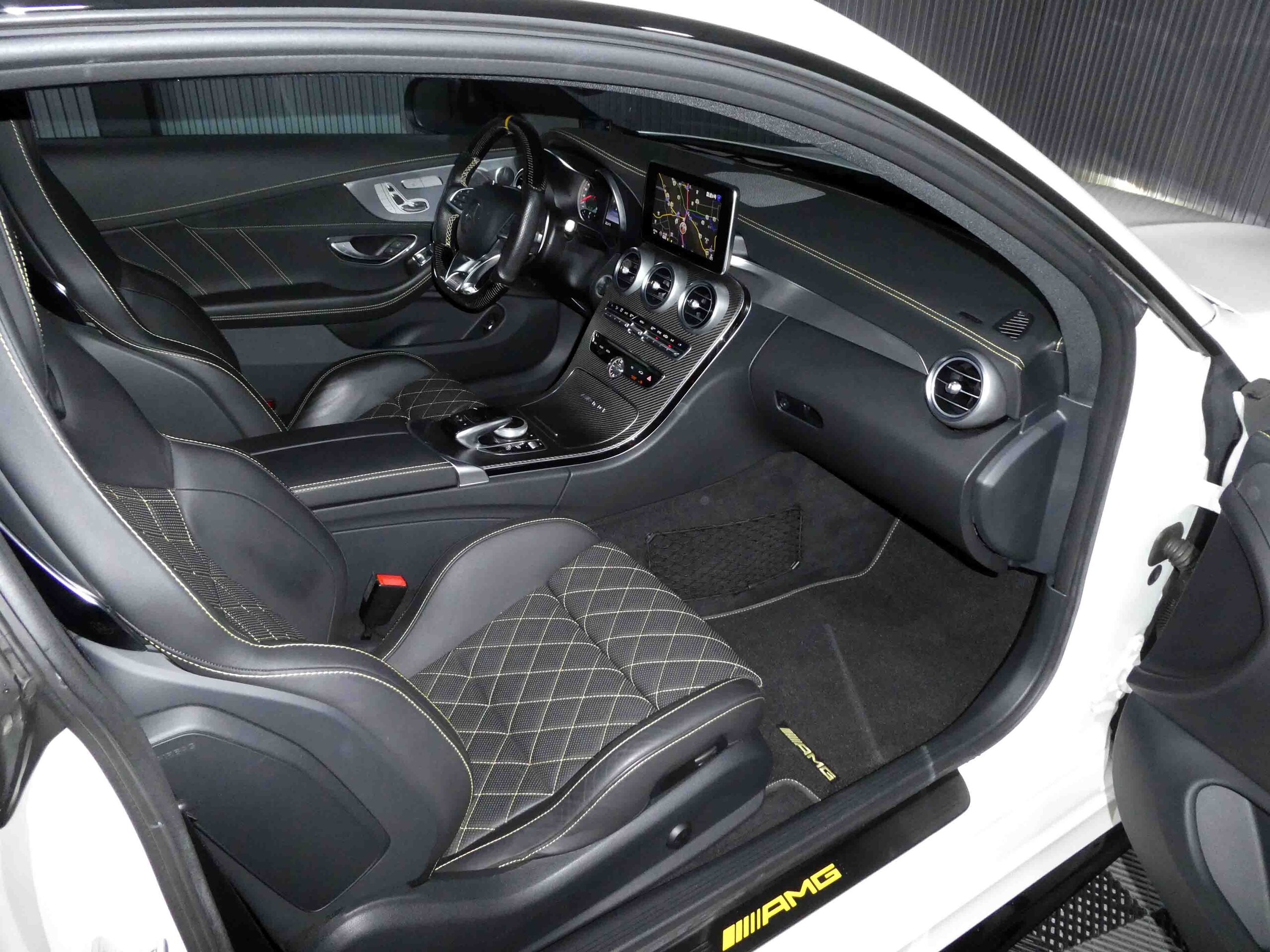 2016 Mercedes Benz AMG C63 S Edition — Photo 8 / 19