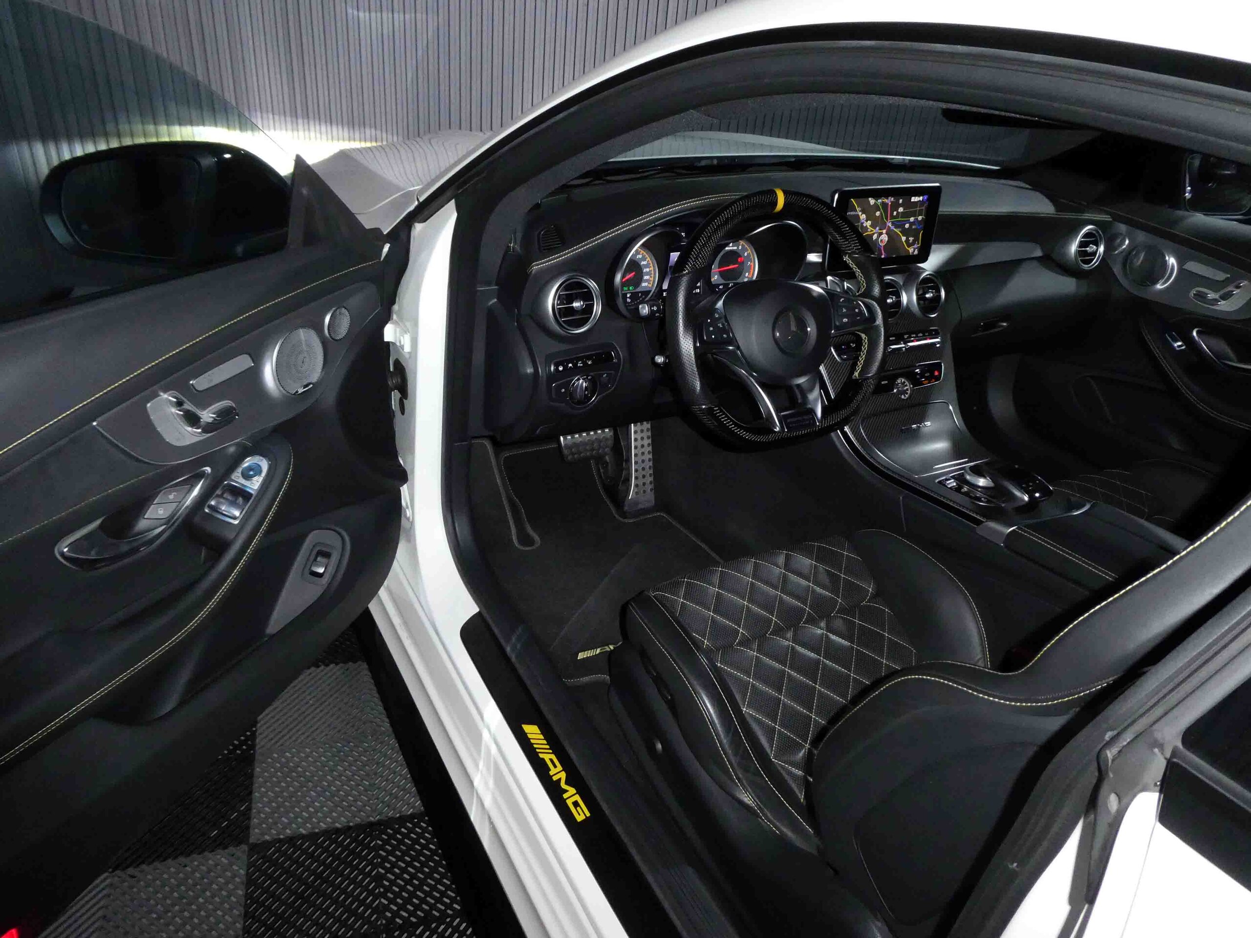 2016 Mercedes Benz AMG C63 S Edition — Photo 16 / 19