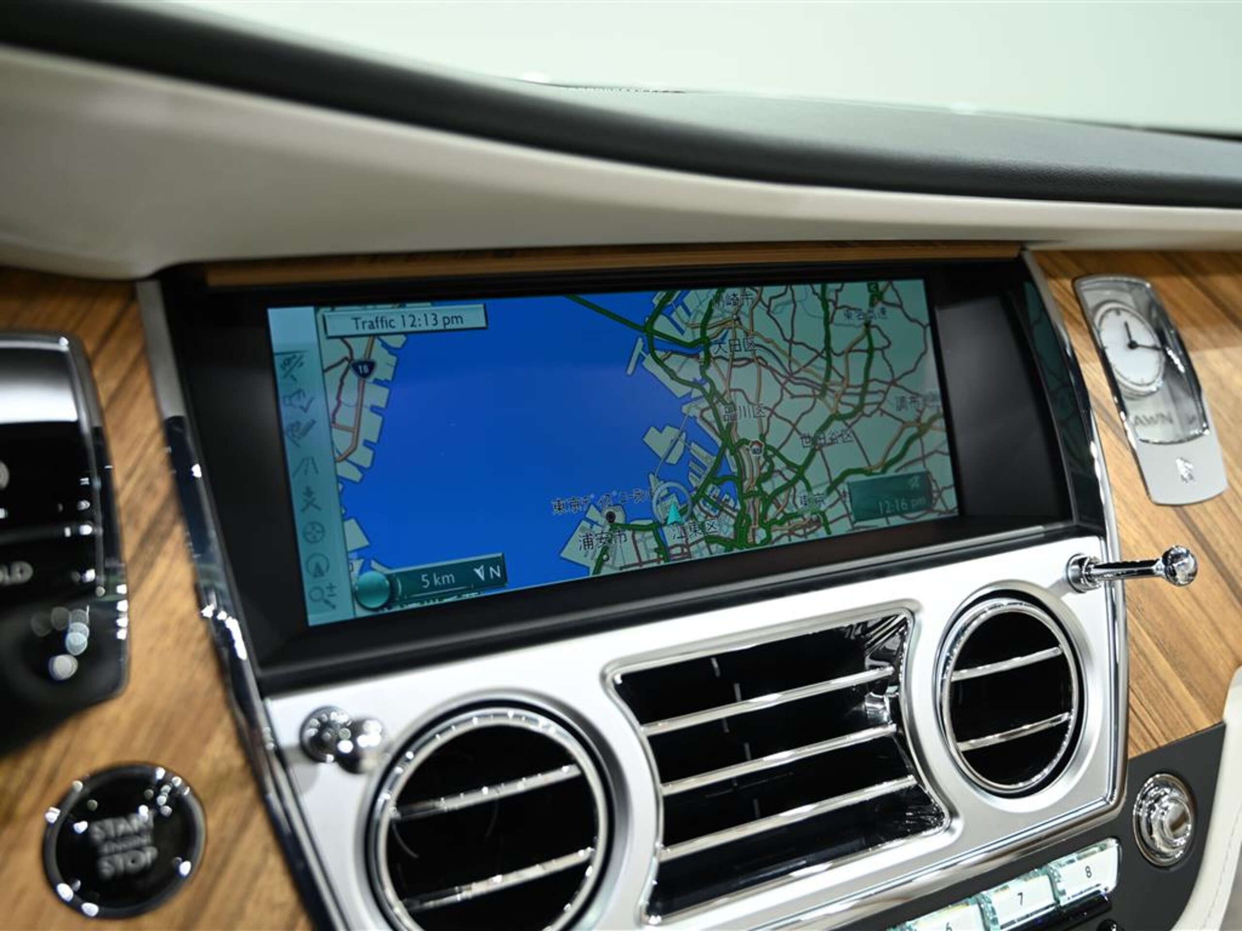 2016 Rolls-Royce Dawn — Photo 21 / 32