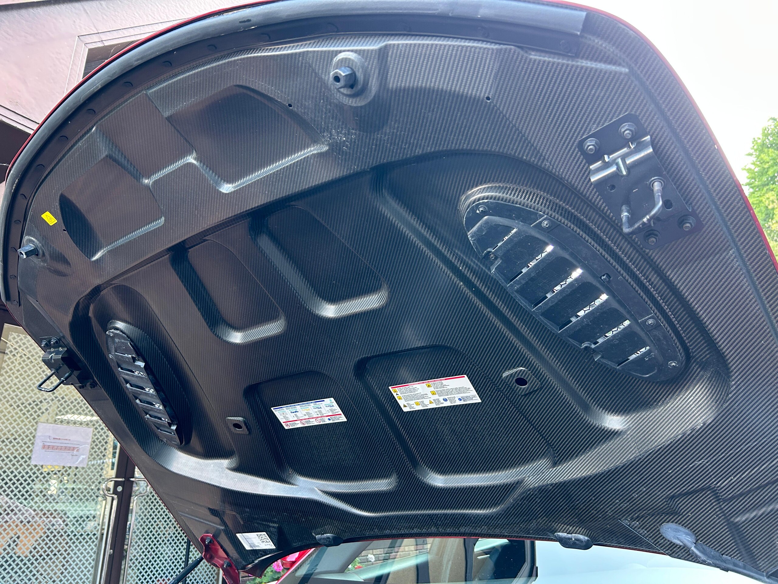2017 Alfa Romeo Giulia Quadrifoglio — Photo 18 / 19
