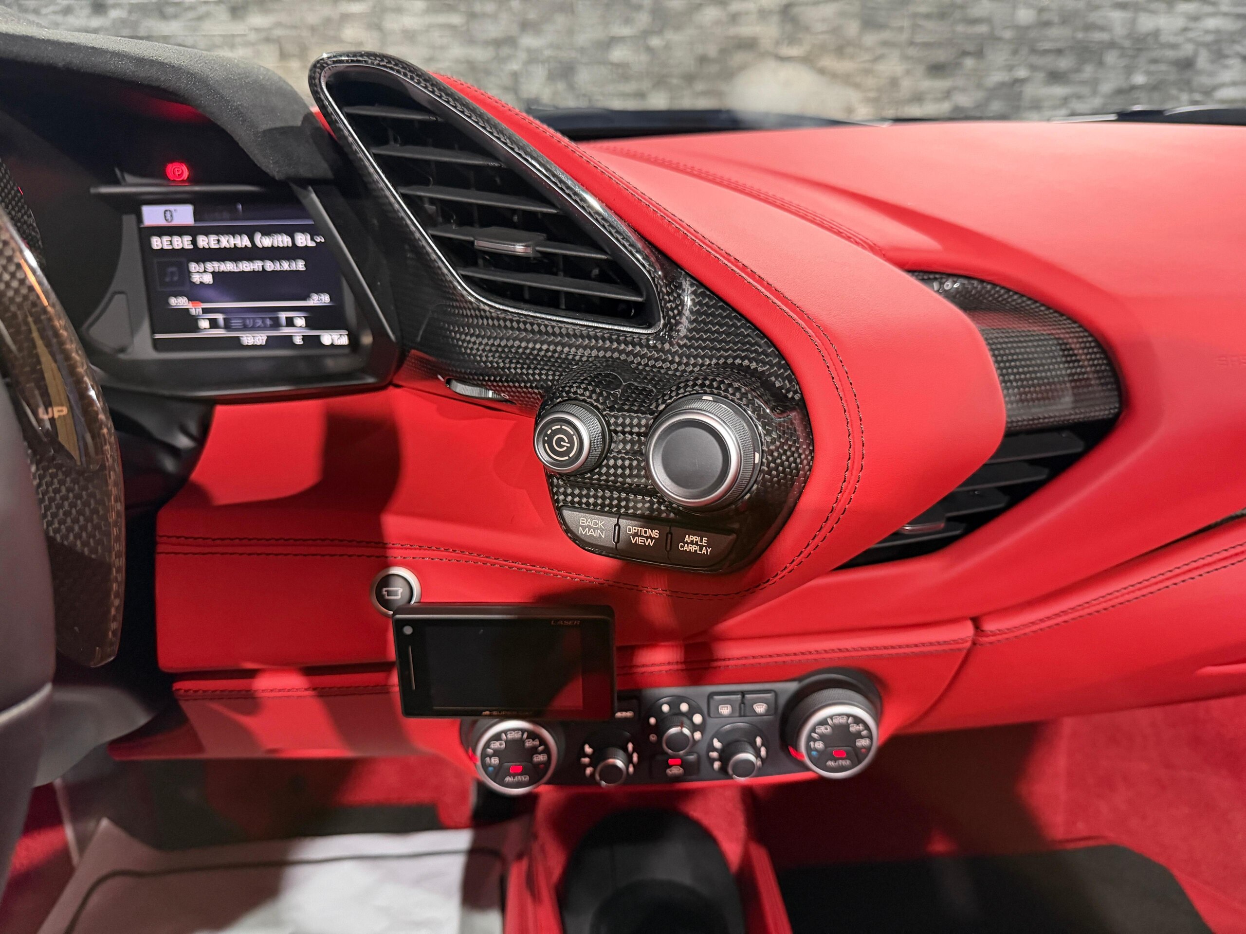2017 Ferrari 488 Spider — Photo 8 / 53