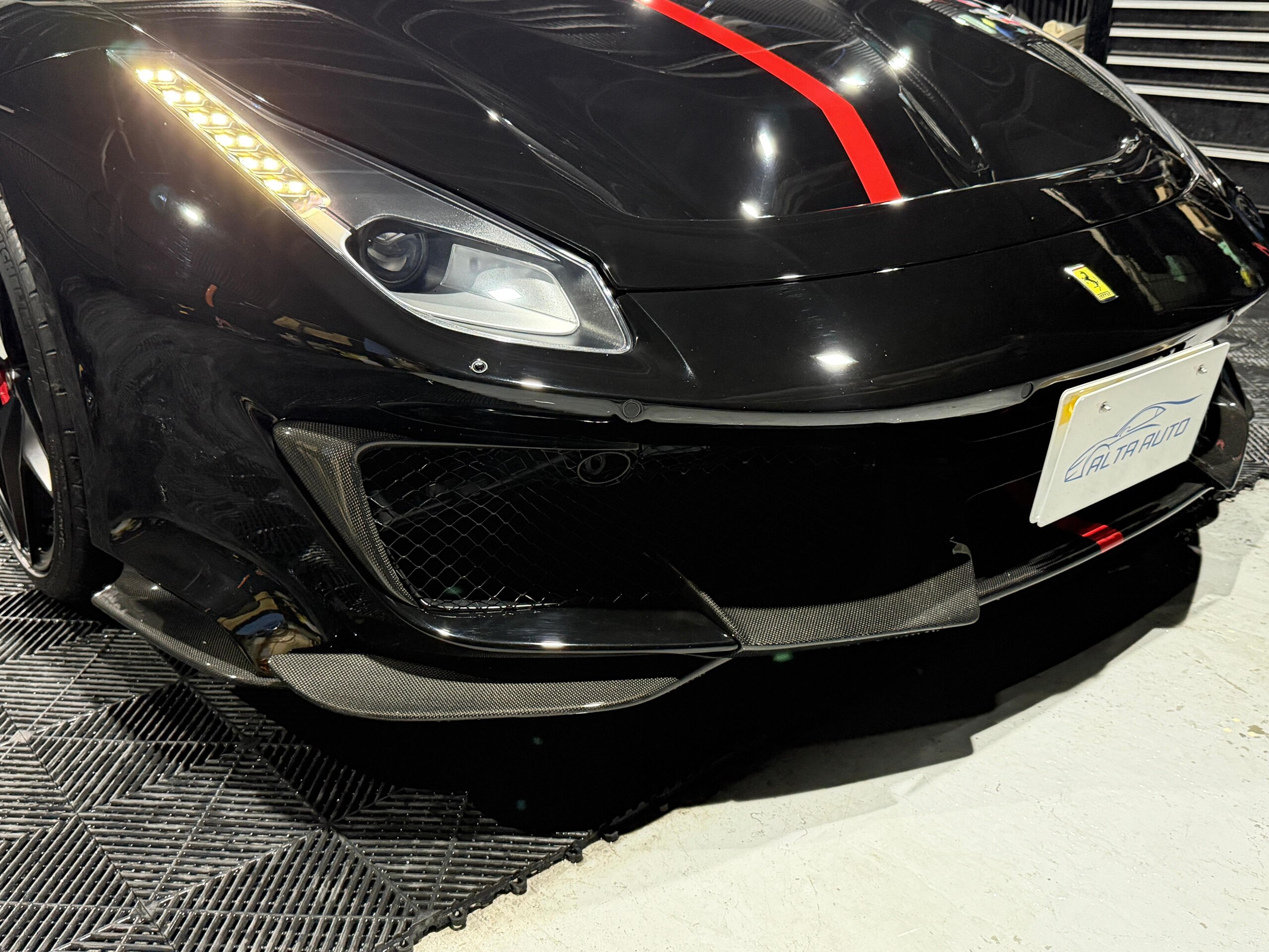 2017 Ferrari 488 Spider — Photo 12 / 53