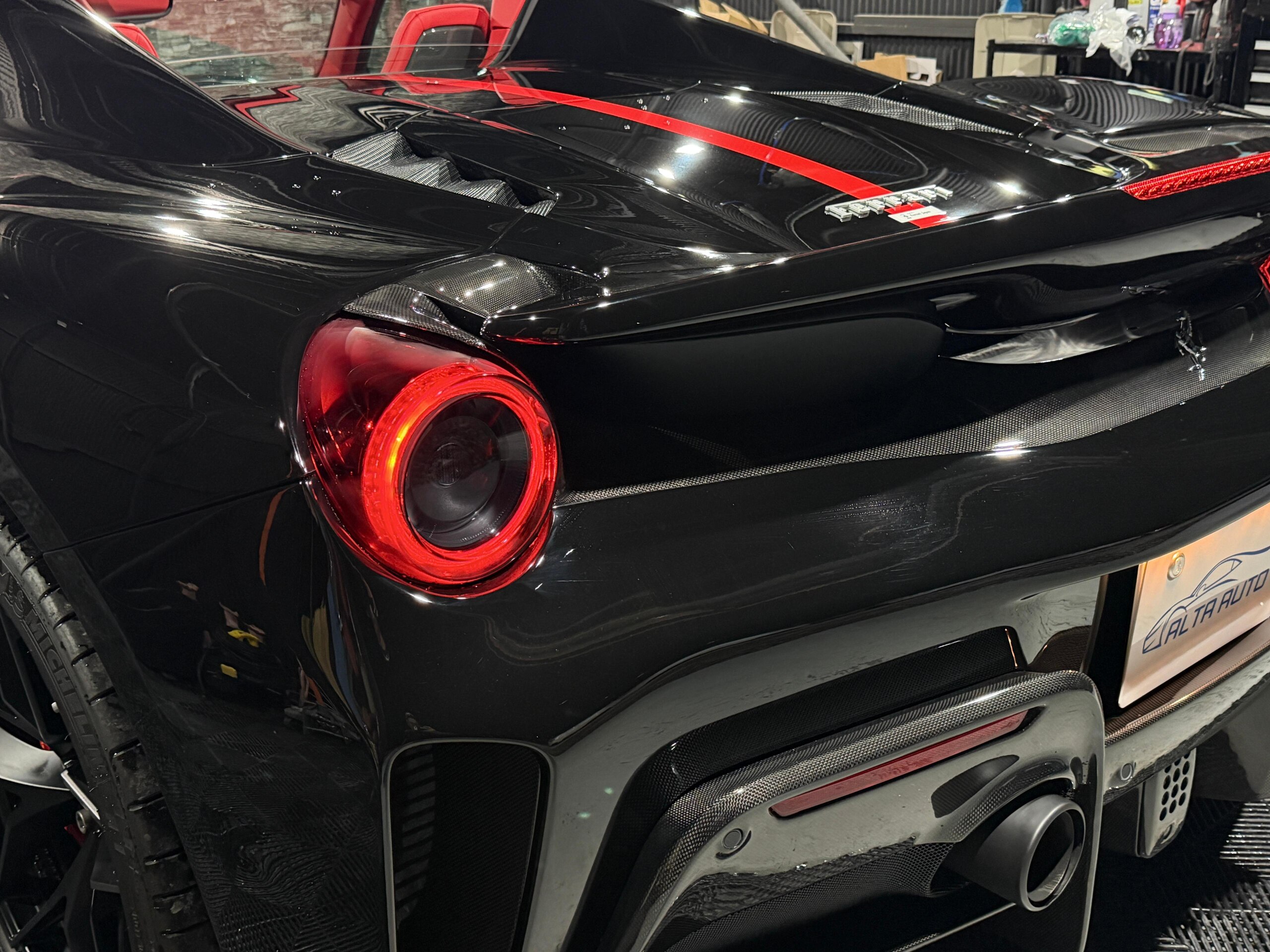 2017 Ferrari 488 Spider — Photo 23 / 53