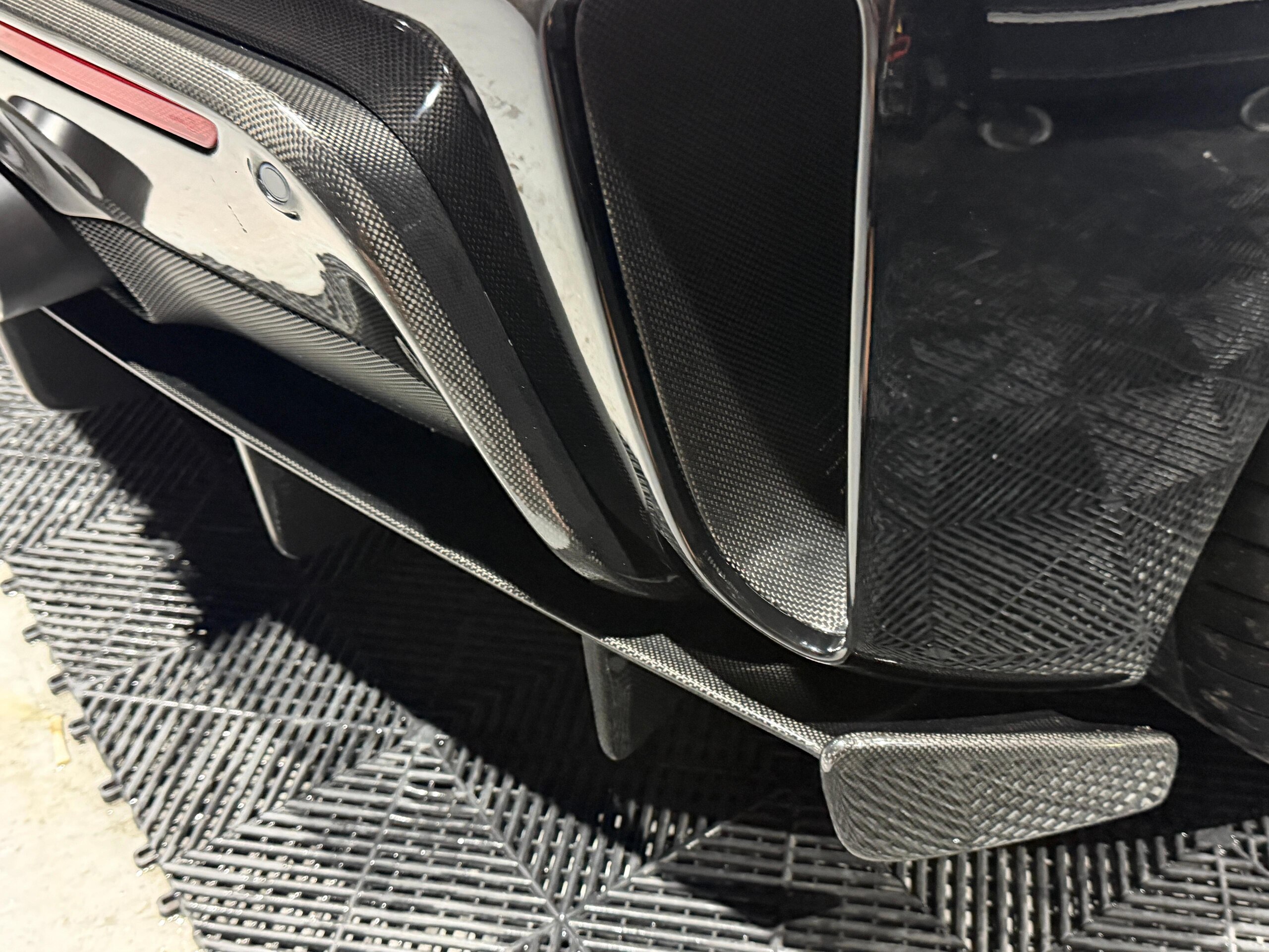 2017 Ferrari 488 Spider — Photo 27 / 53