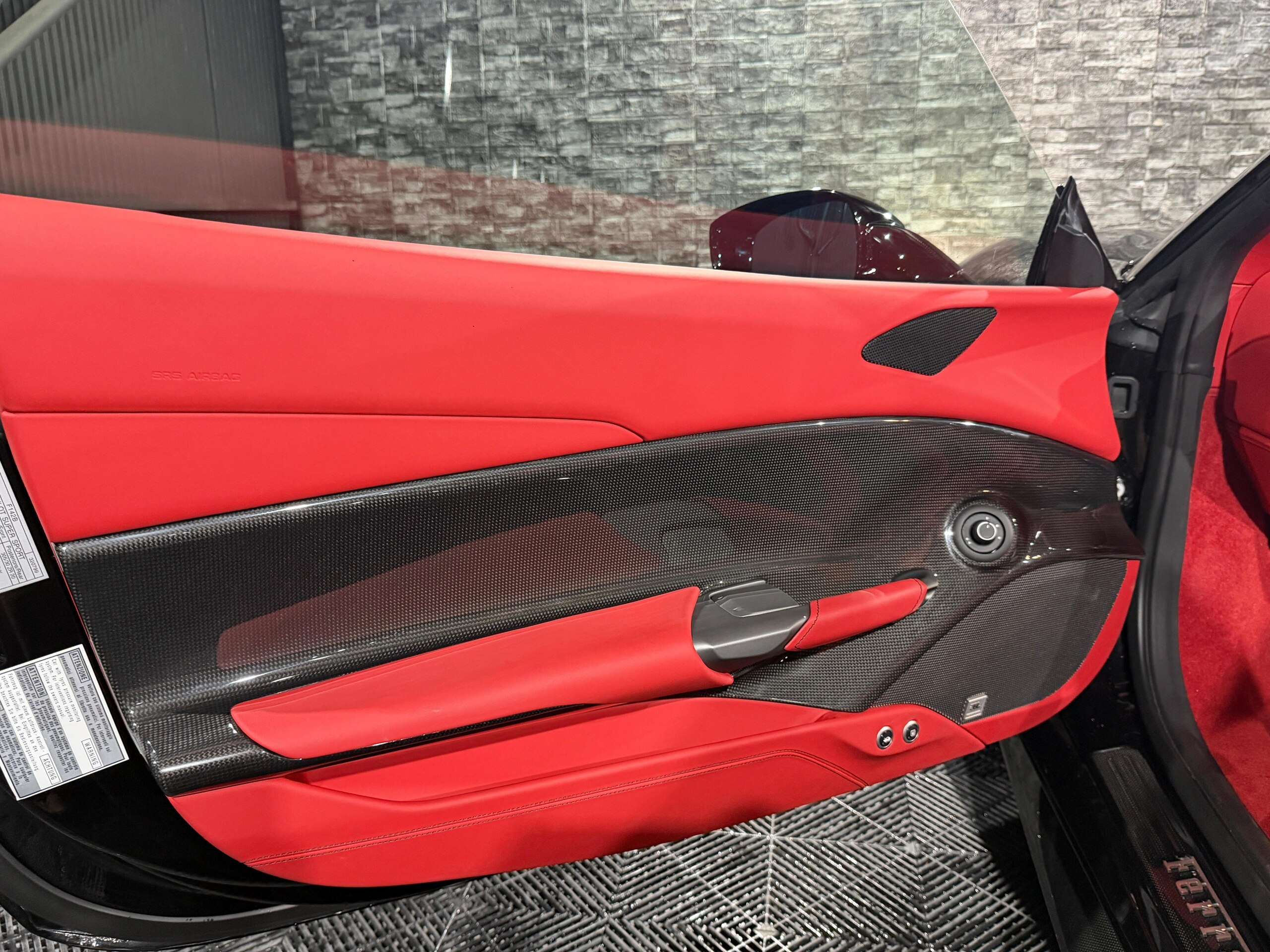 2017 Ferrari 488 Spider — Photo 30 / 53