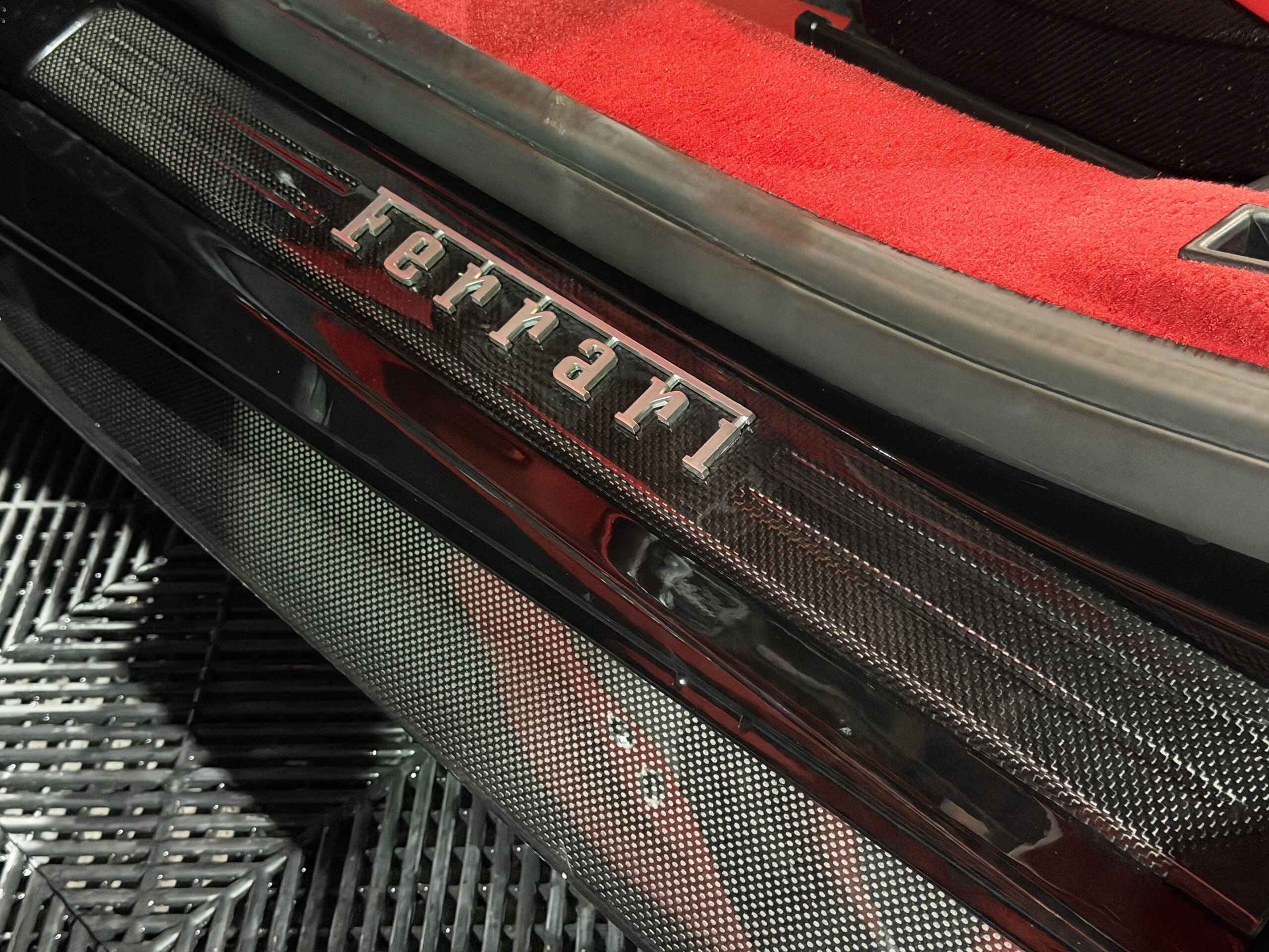 2017 Ferrari 488 Spider — Photo 32 / 53